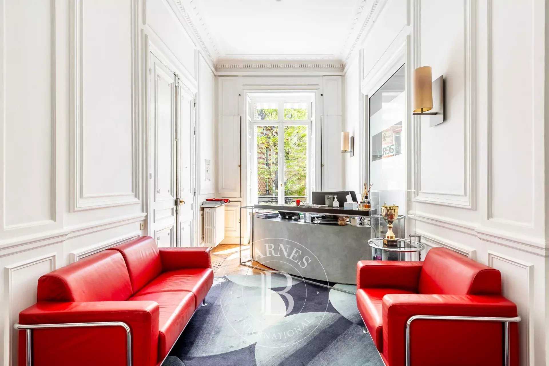 Paris  - Appartement 7 Pi&egrave;ces 5 Chambres