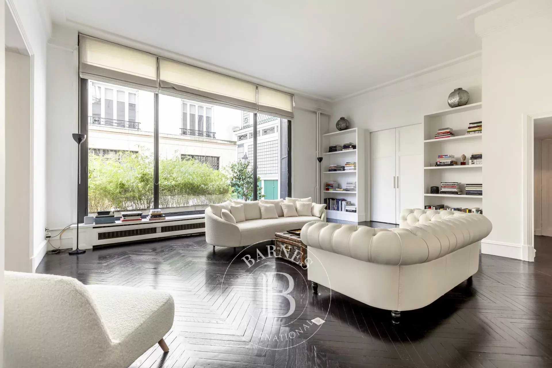 Paris  - Apartment 2 Bedrooms