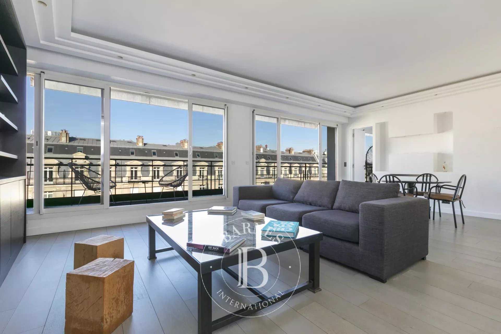 Paris  - Appartement 3 Pièces 2 Chambres