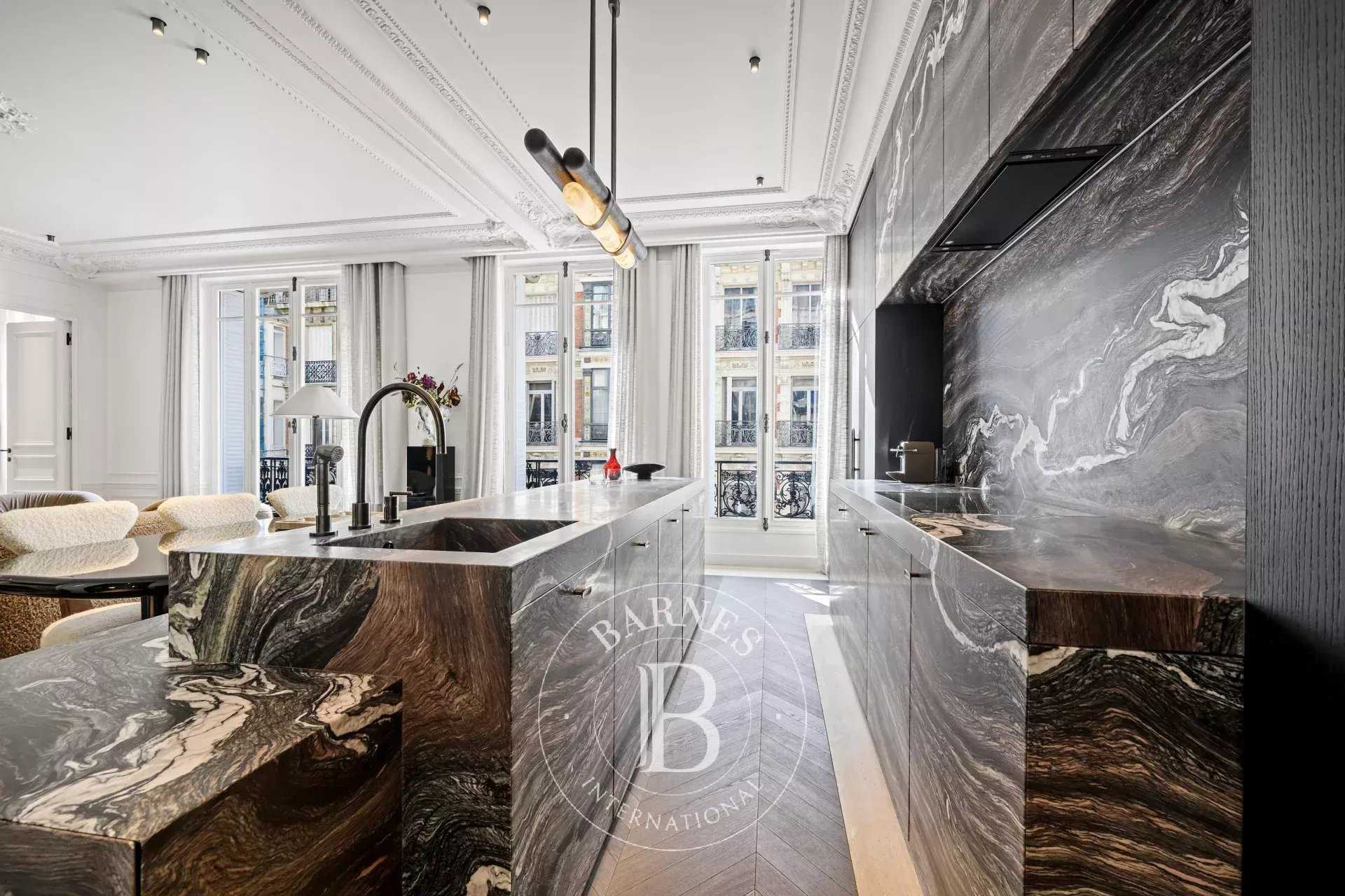 Paris  - Apartment 3 Bedrooms