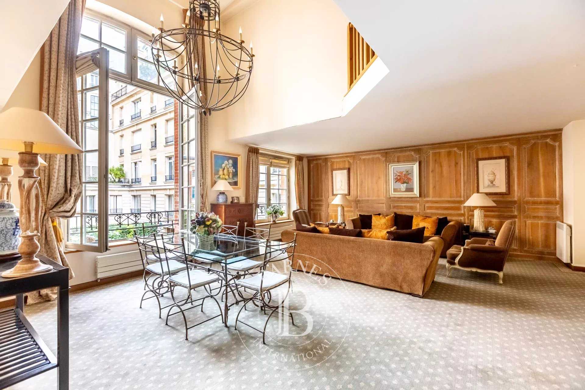 Paris  - Apartment 2 Bedrooms