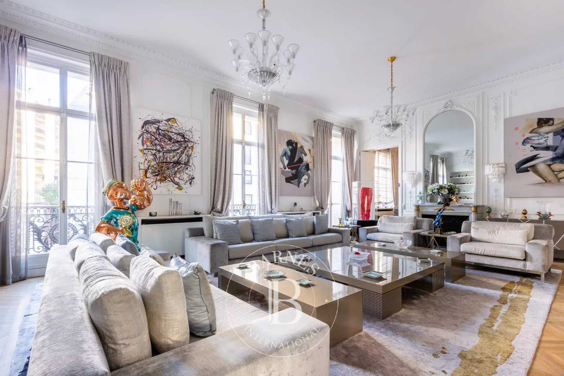 Paris  - Apartment 4 Bedrooms