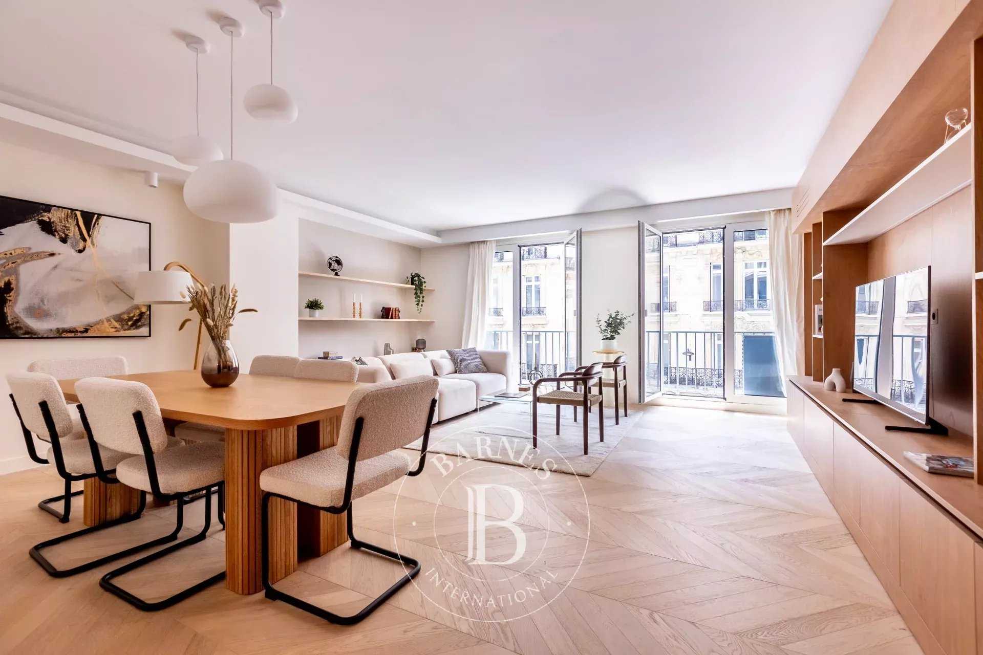 Paris  - Appartement 3 Pièces 2 Chambres