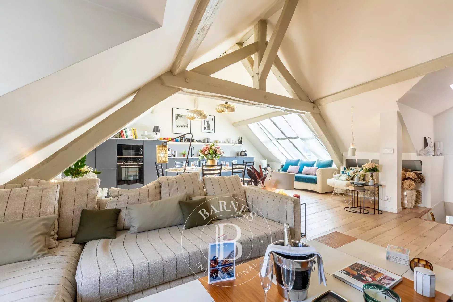 Paris  - Apartment 4 Bedrooms