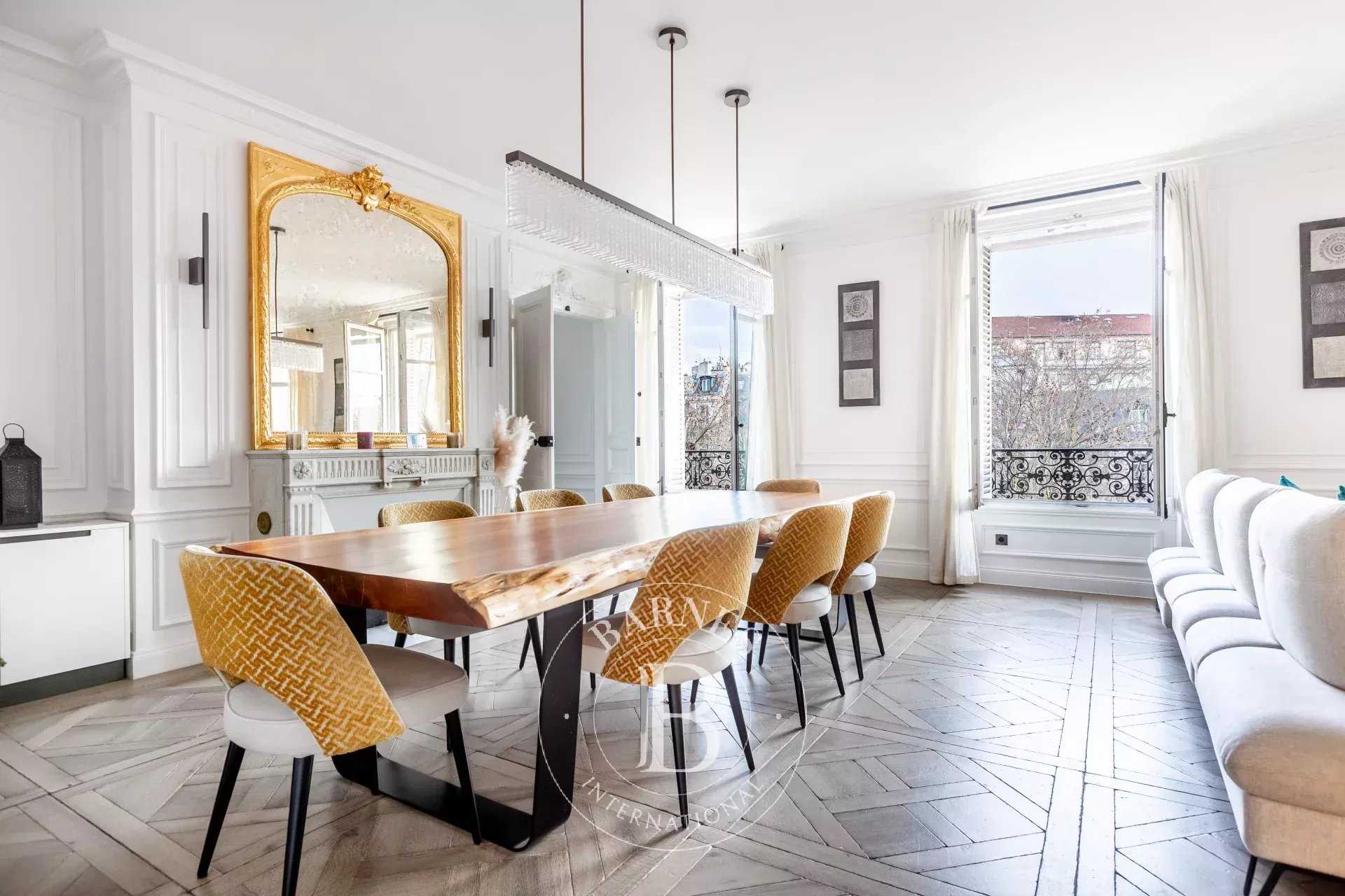 Paris  - Piso 5 Cuartos 4 Habitaciones