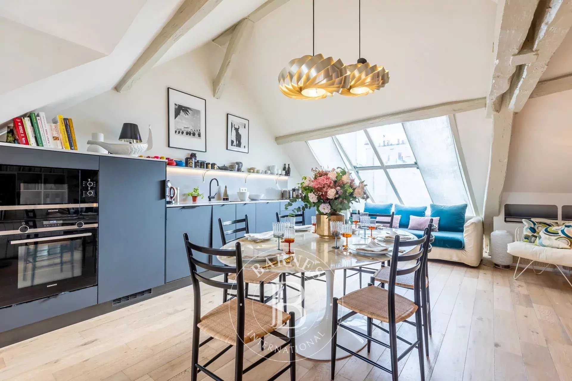 Paris  - Apartment 4 Bedrooms
