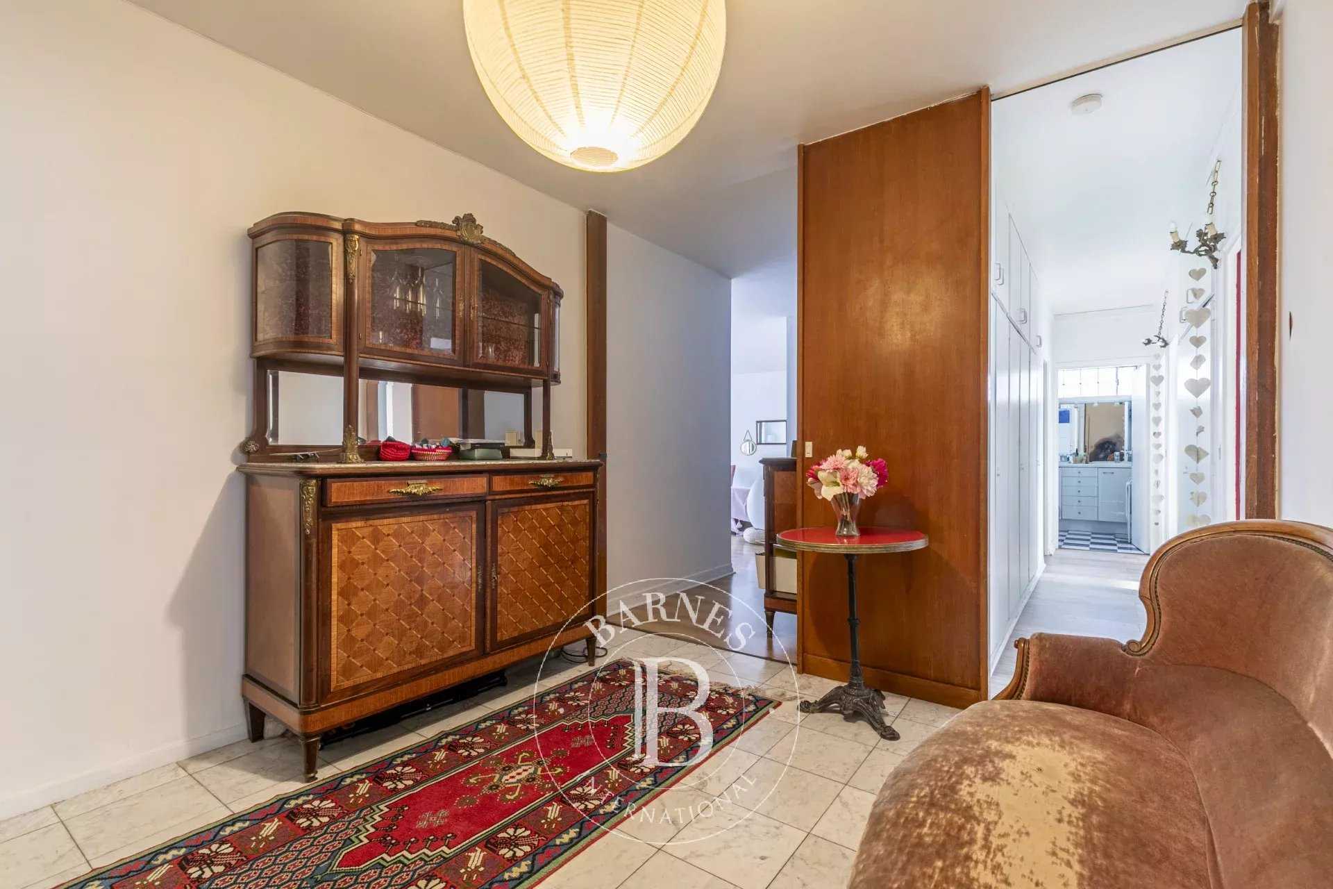 Paris  - Appartement 4 Pièces 3 Chambres
