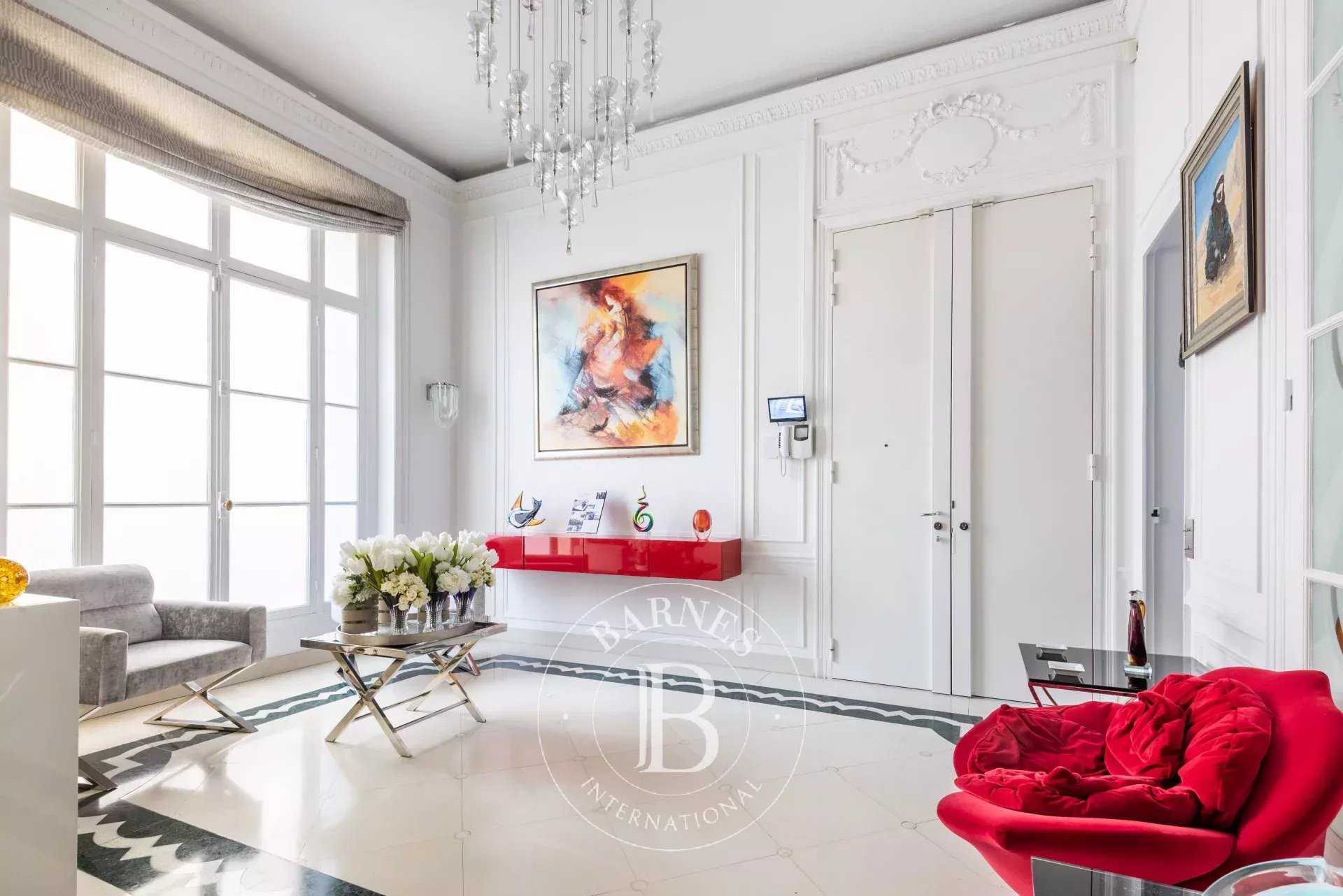 Paris  - Apartment 4 Bedrooms