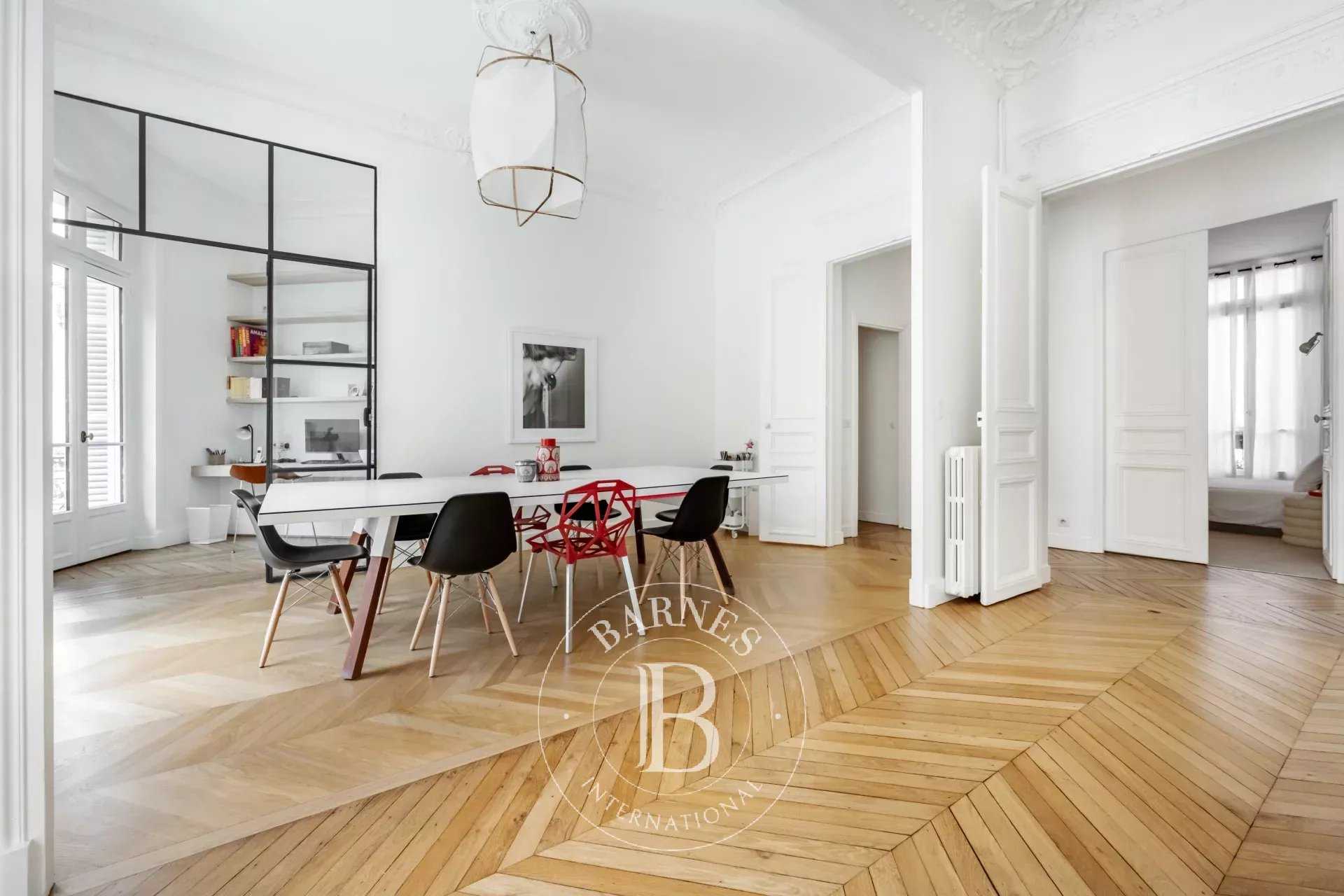 Paris  - Apartment 3 Bedrooms