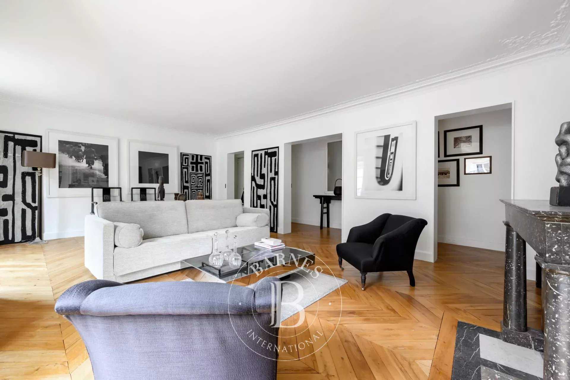 Paris  - Apartment 3 Bedrooms