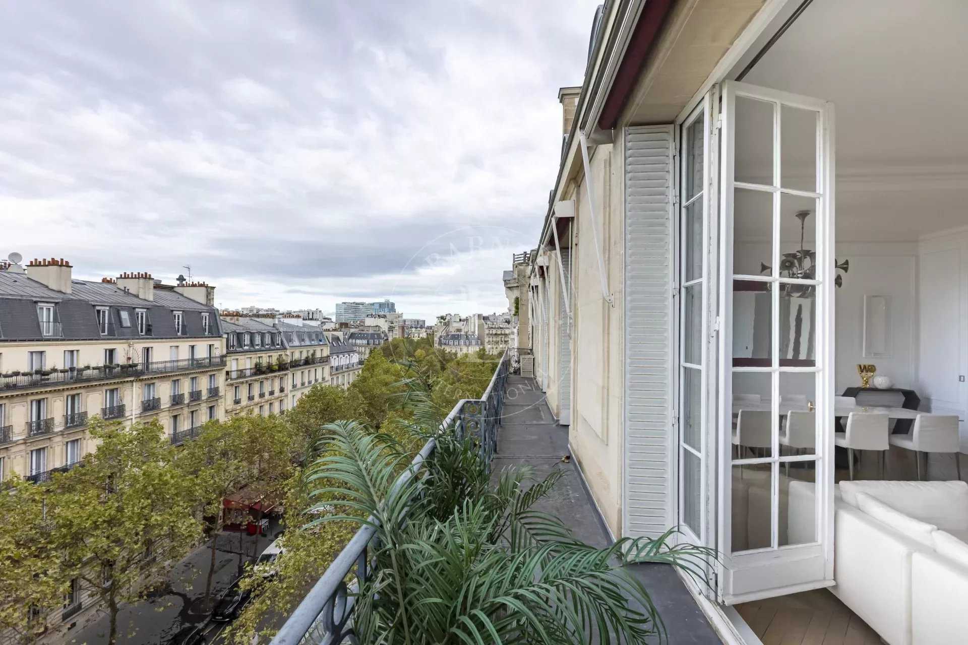 Paris  - Apartment 5 Bedrooms