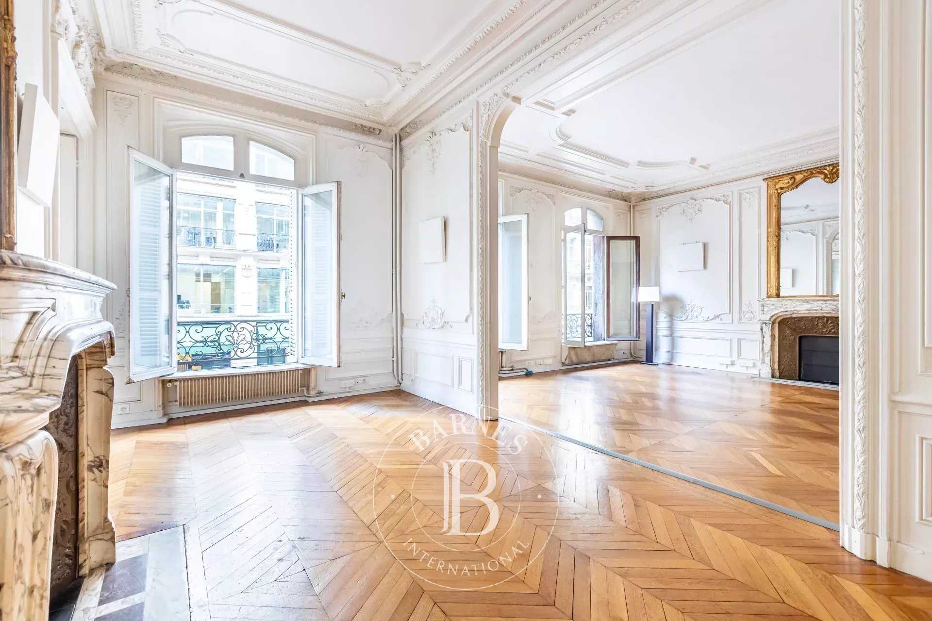 Paris  - Piso 8 Cuartos 5 Habitaciones