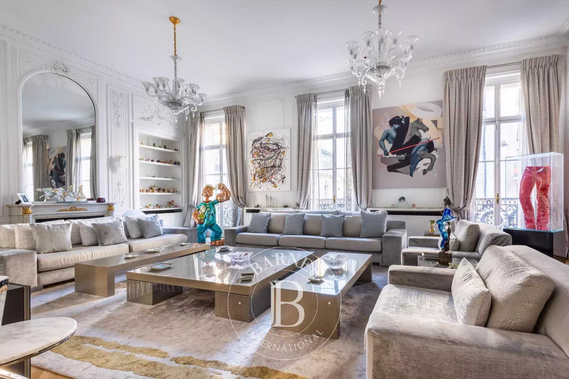 Paris  - Apartment 4 Bedrooms