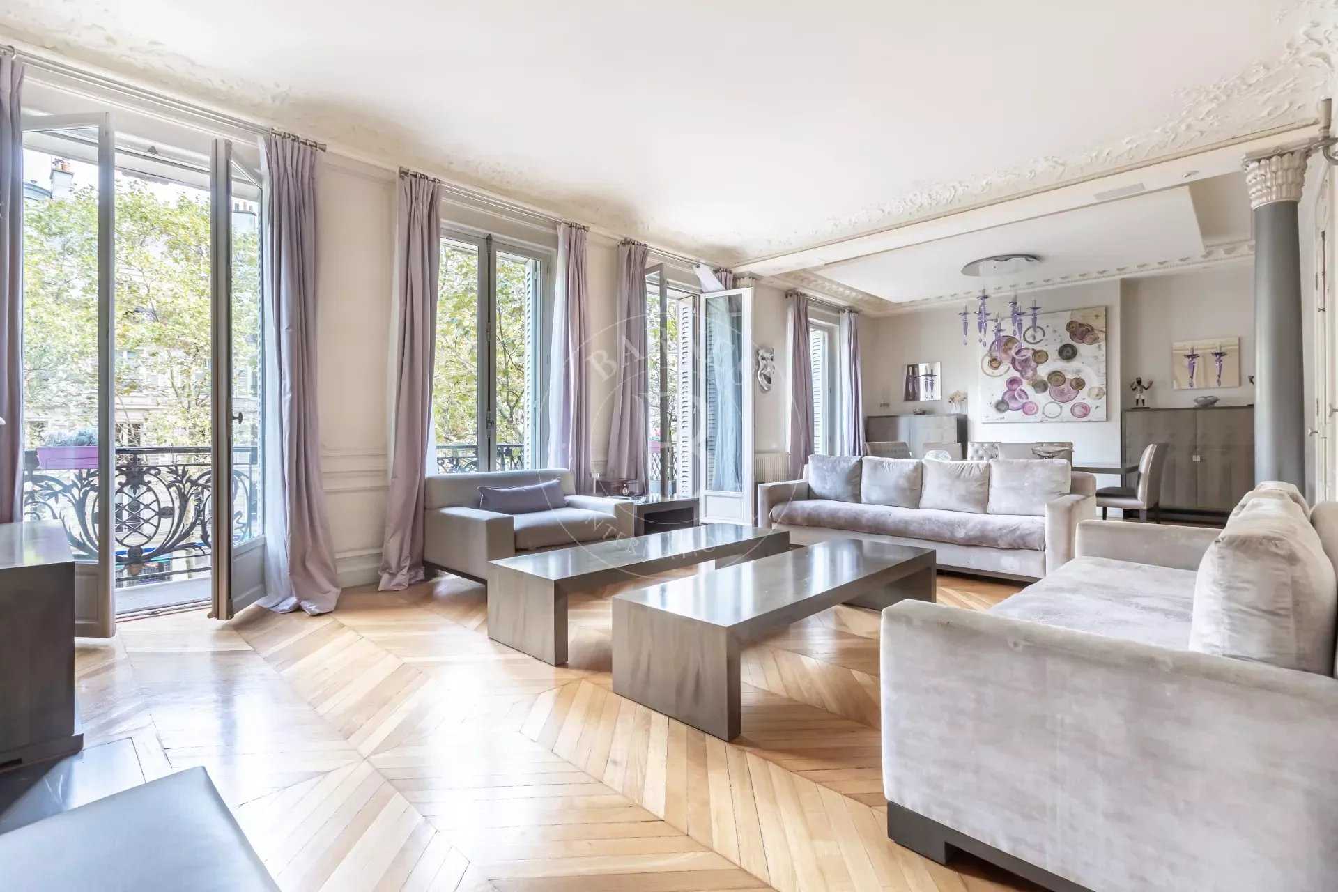 Paris  - Apartment 3 Bedrooms