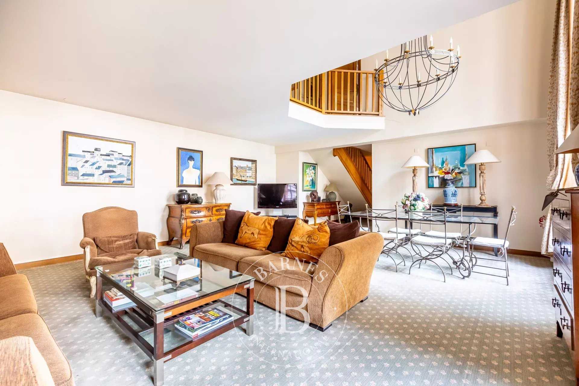 Paris  - Apartment 2 Bedrooms