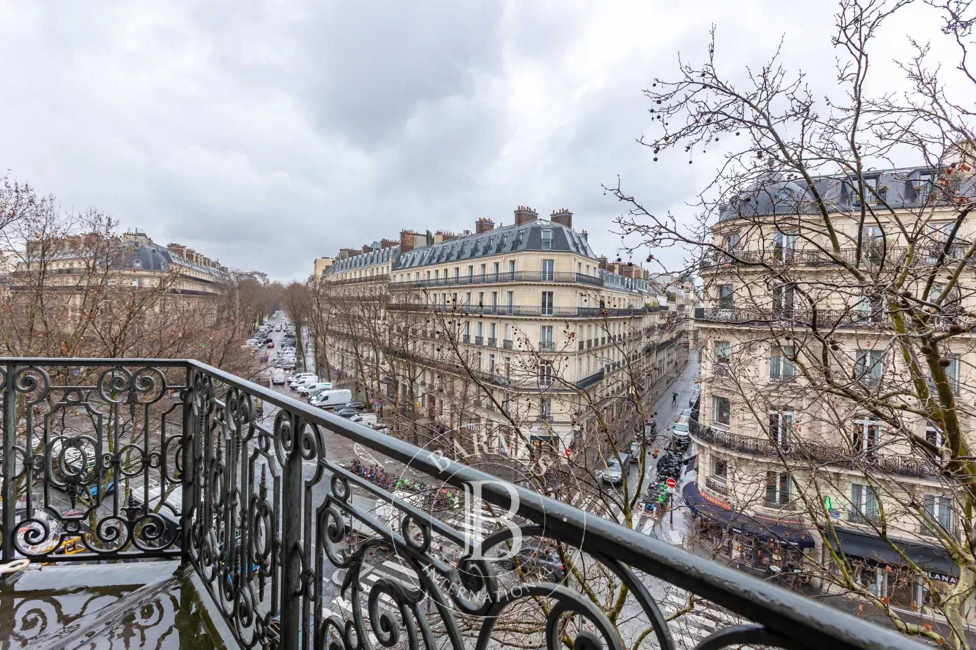Paris  - Apartment 4 Bedrooms