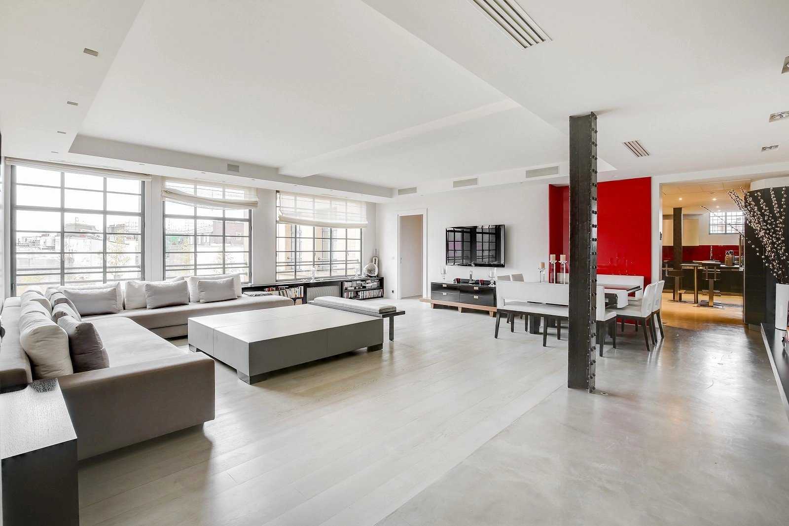 Paris  - Appartement 4 Pi&egrave;ces 2 Chambres