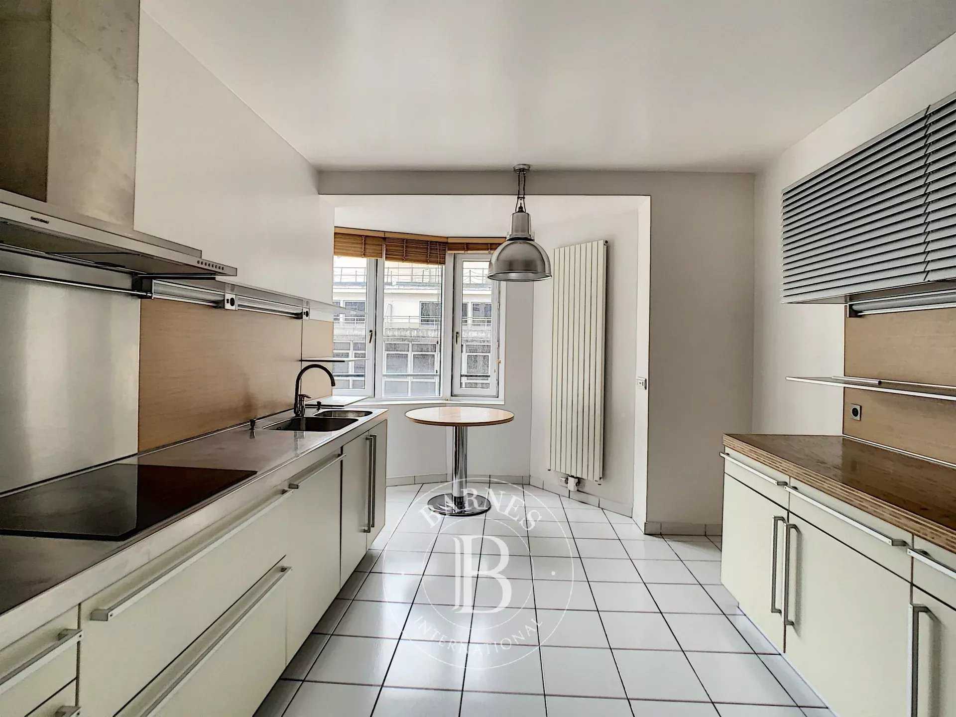Paris  - Apartment 3 Bedrooms