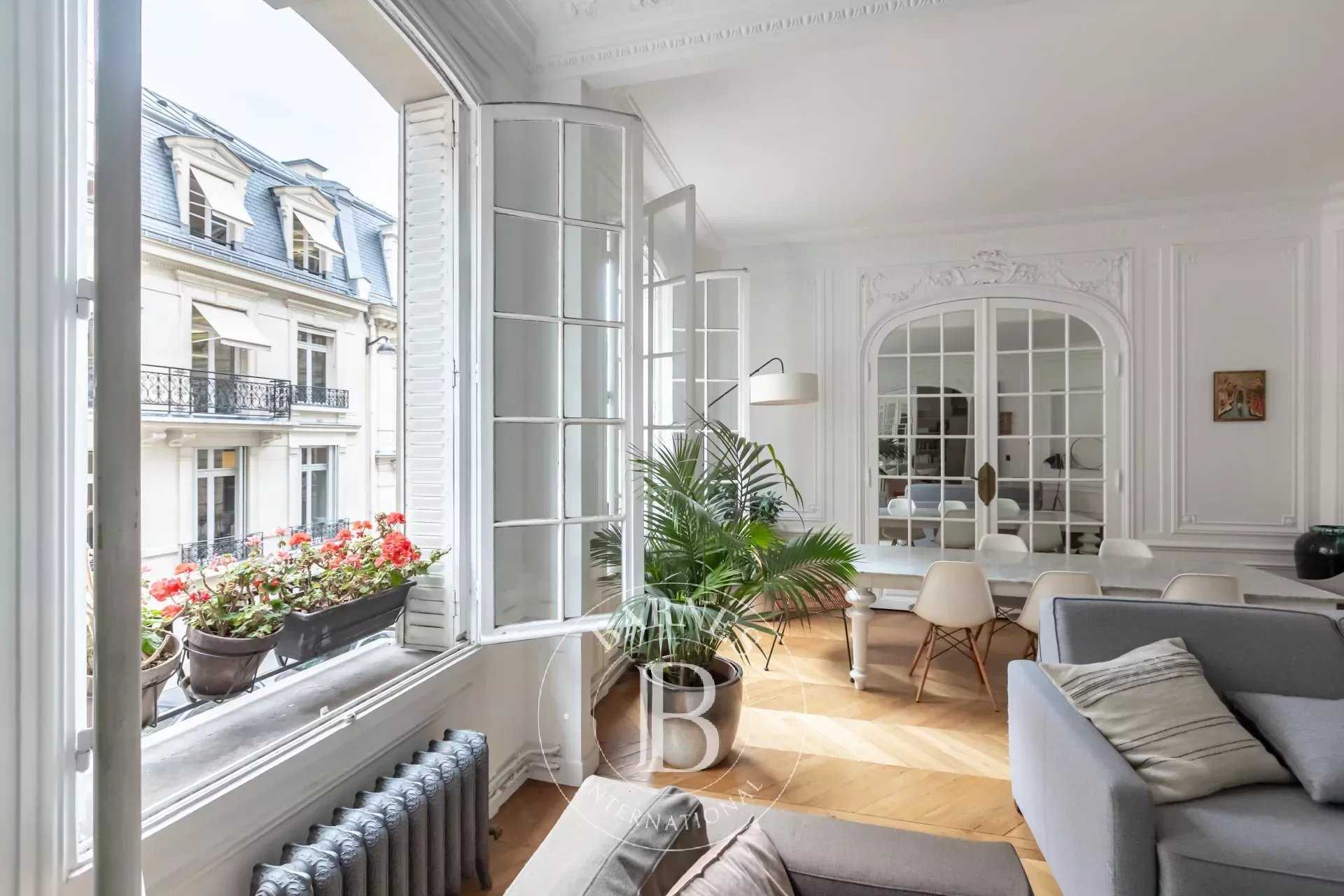 Apartment Paris 75008  -  ref 85055249 (picture 3)
