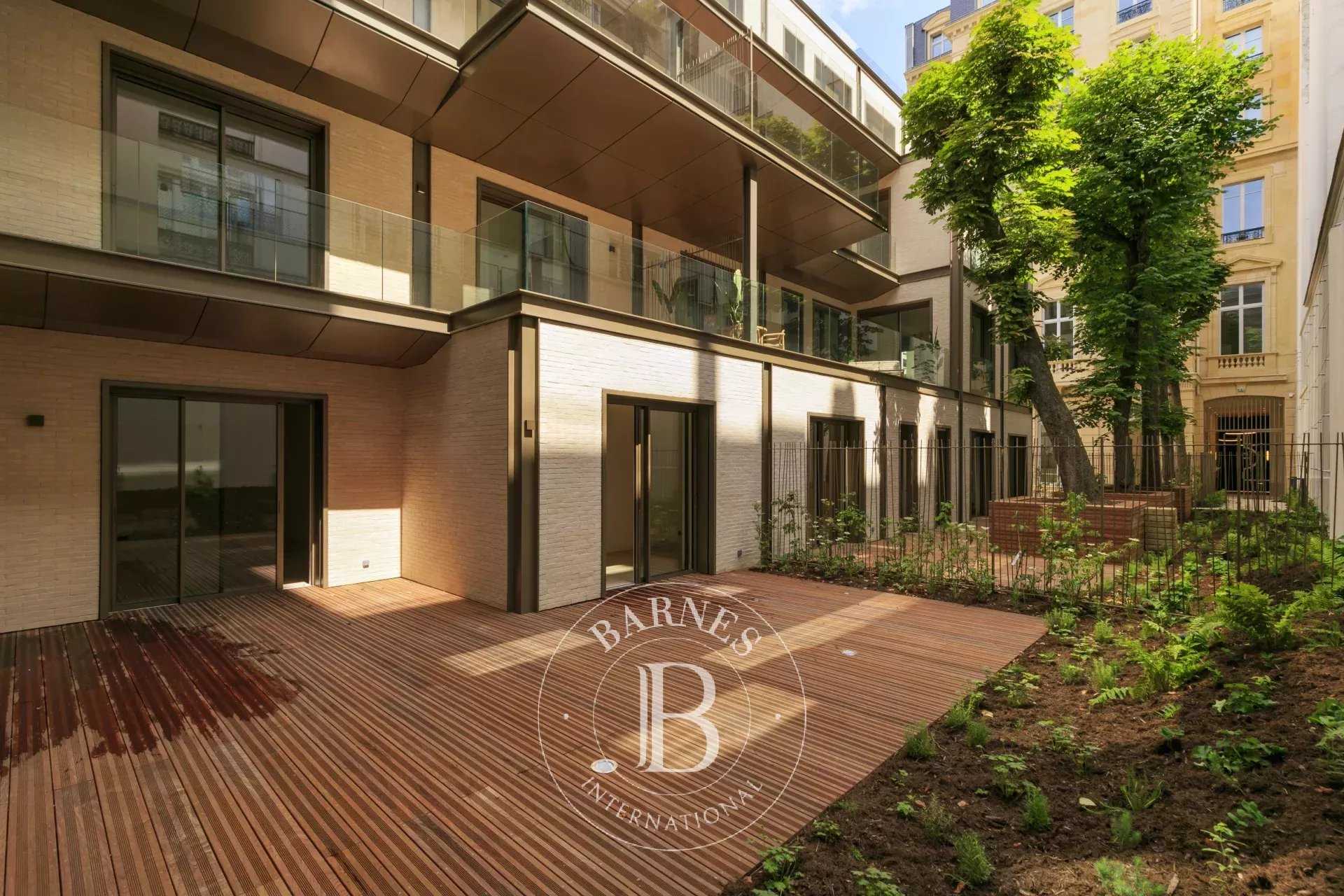 Appartement Paris 75008  -  ref 85905243 (picture 1)