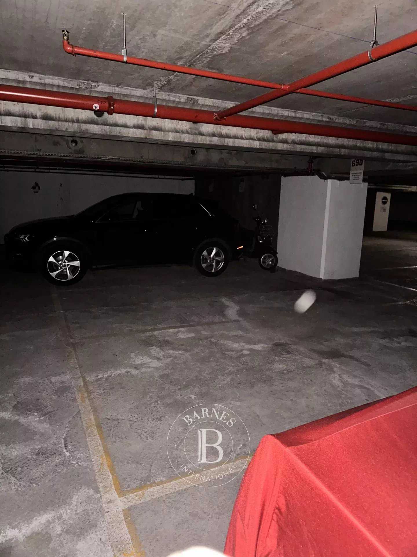 Apartment Paris 75008  -  ref 86350738 (picture 1)