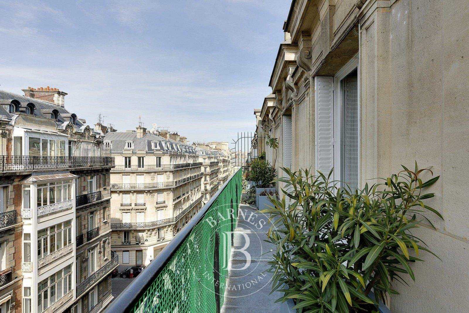 Apartment Paris 75008  -  ref 2574918 (picture 2)