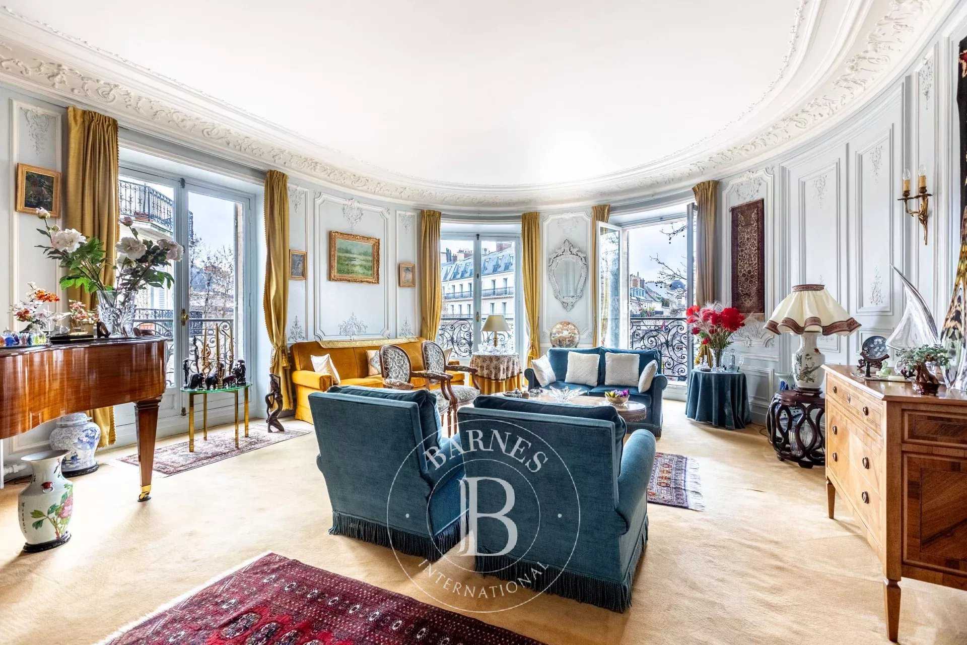 Paris  - Apartment 4 Bedrooms