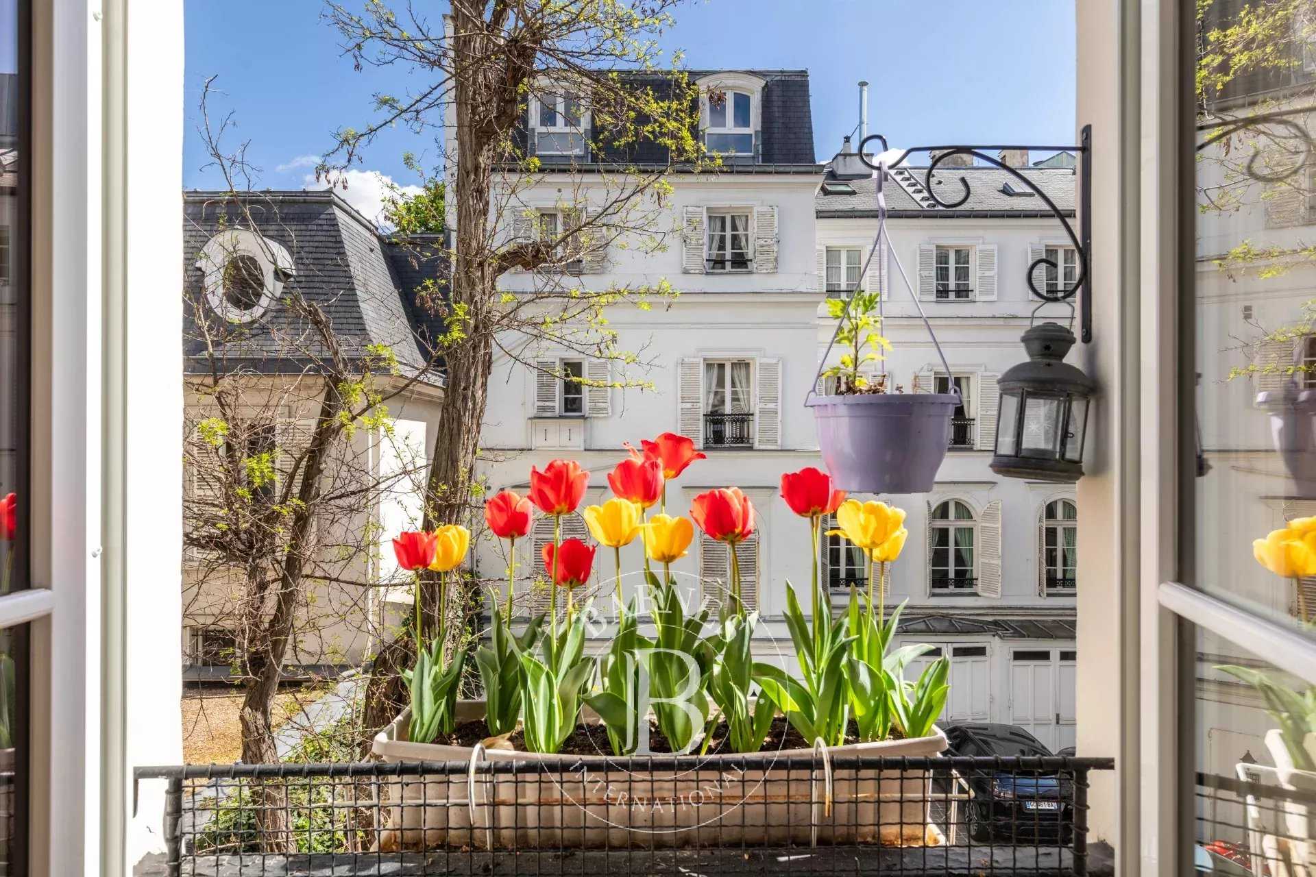 Appartement Paris 75008  -  ref 84511030 (picture 2)