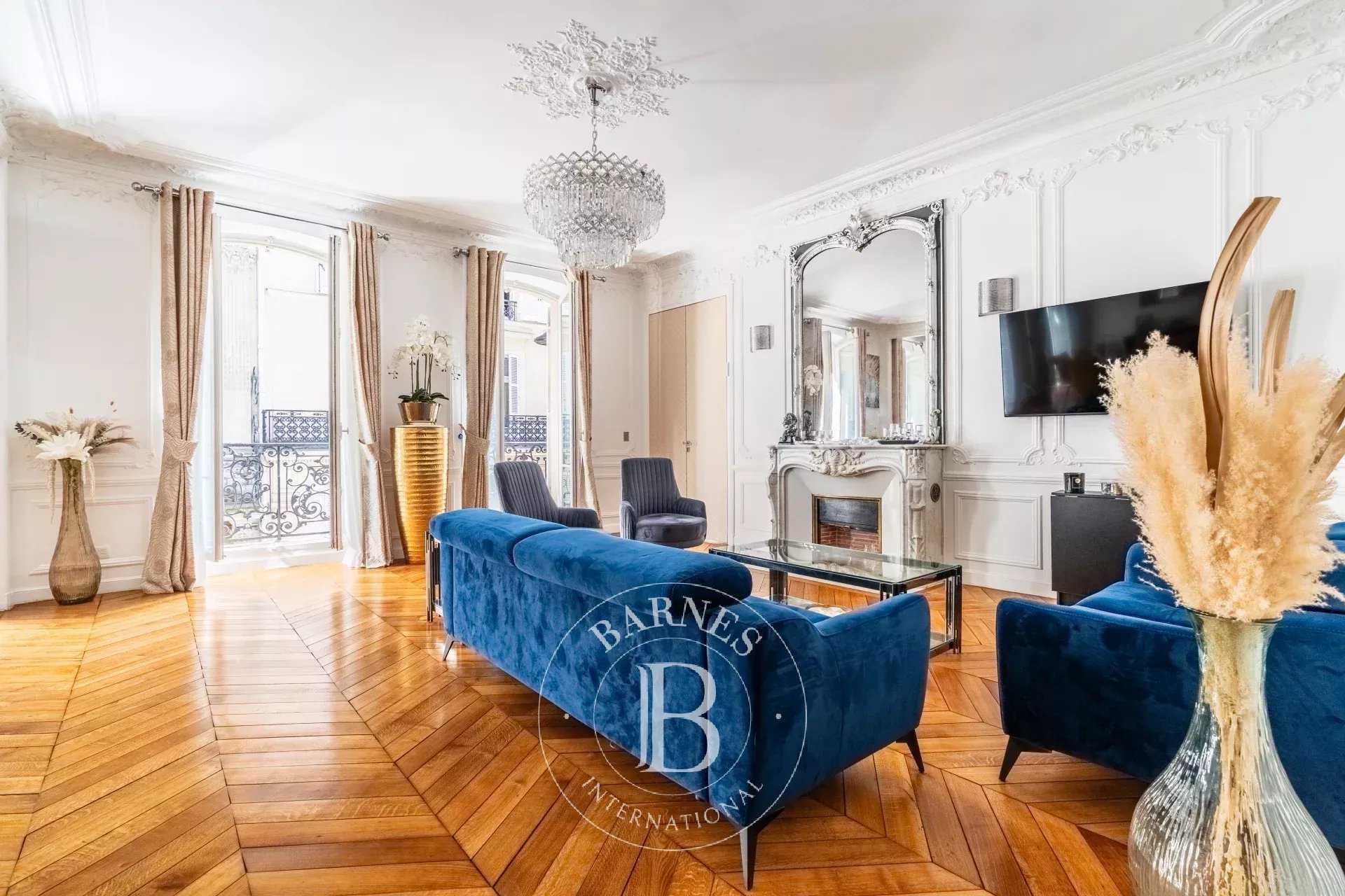 Appartement Paris 75008  -  ref 85778139 (picture 3)