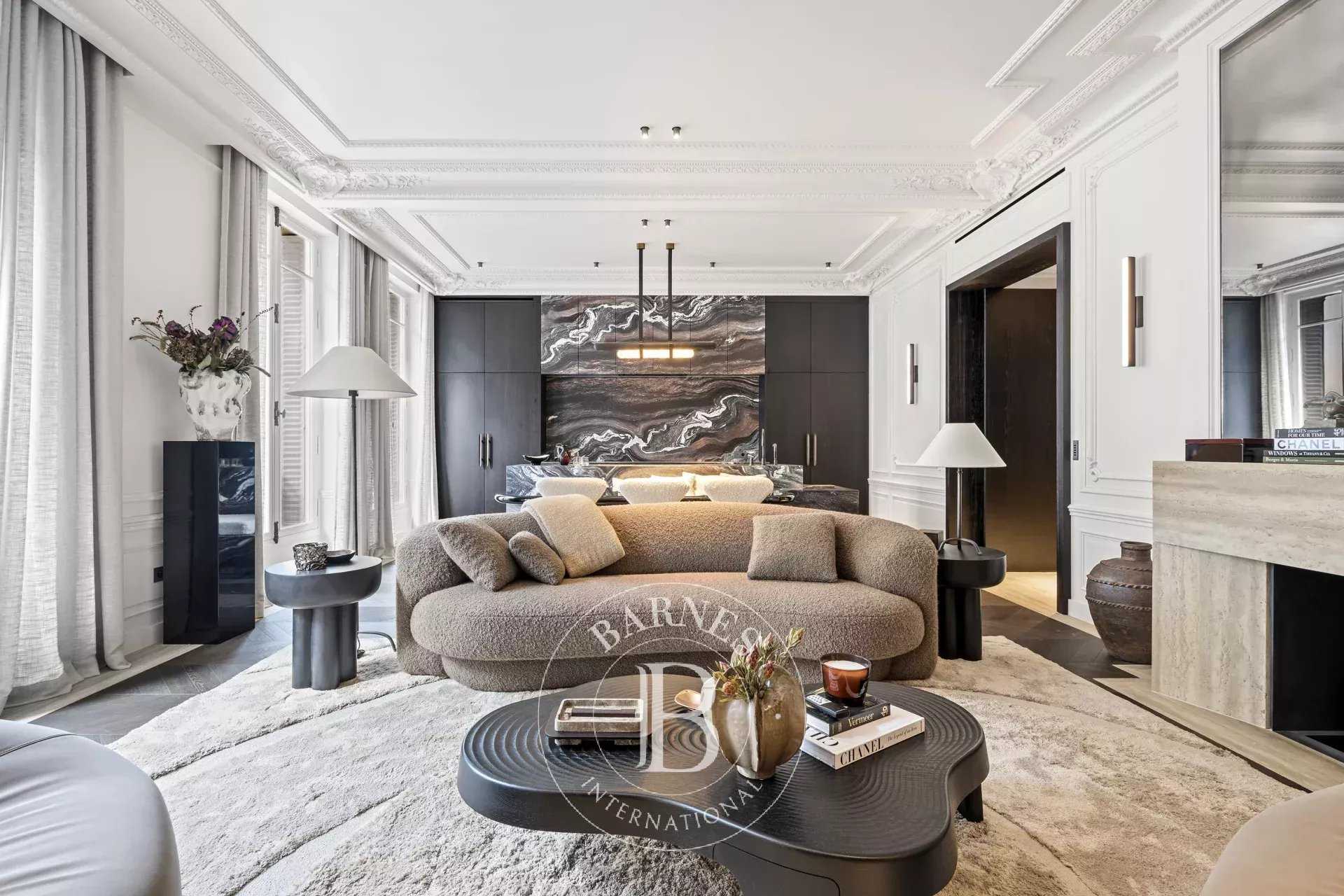 Apartment Paris 75008  -  ref 86373511 (picture 1)