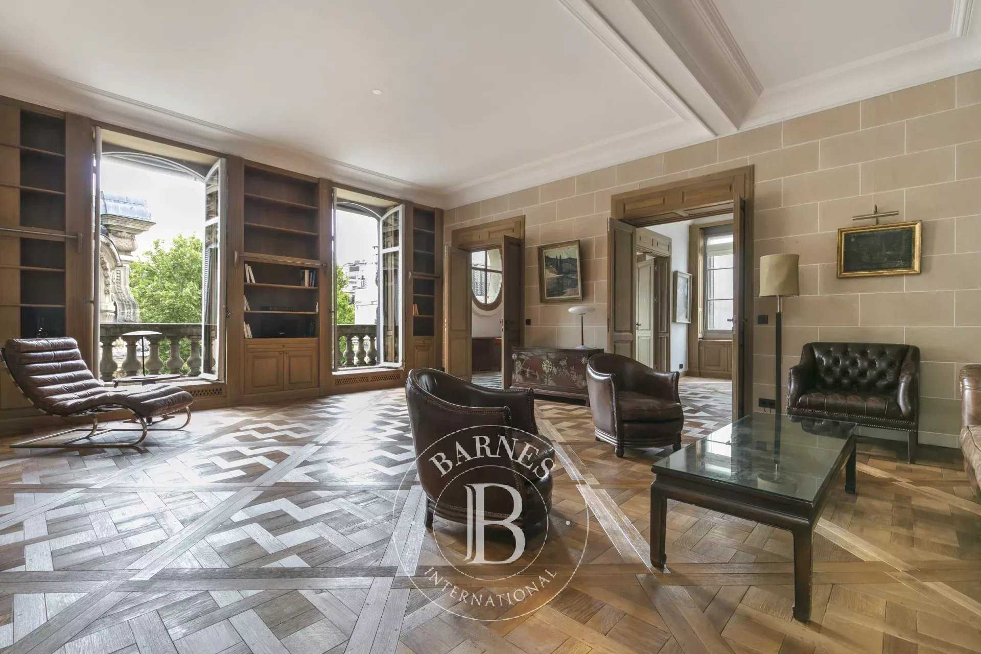 Appartement Paris 75008  -  ref 85936813 (picture 2)