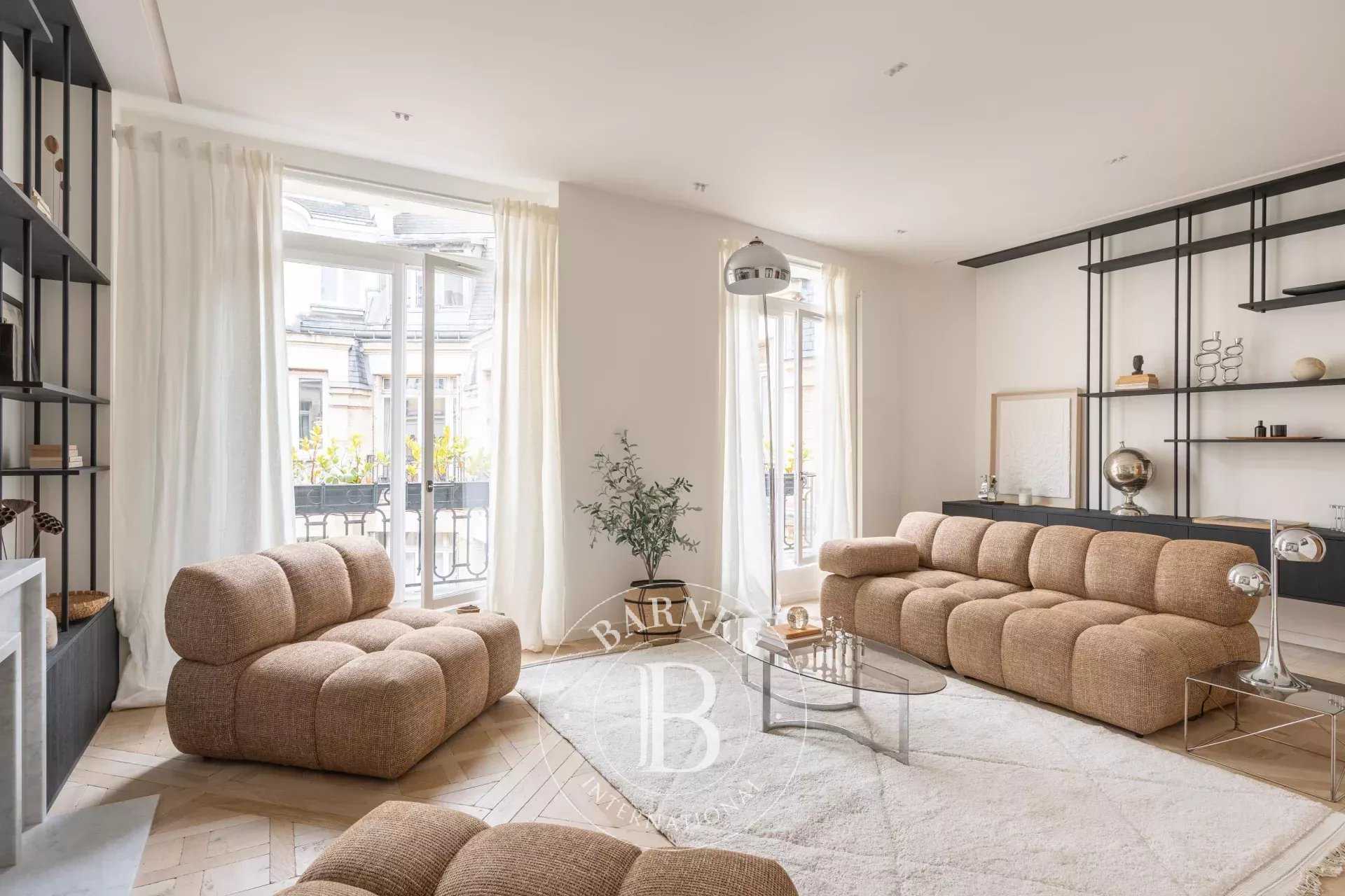 Apartment Paris 75008  -  ref 86485236 (picture 2)