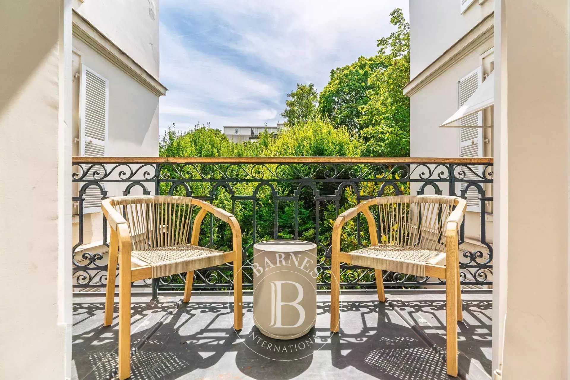 Apartment Paris 75008  -  ref 87159960 (picture 2)