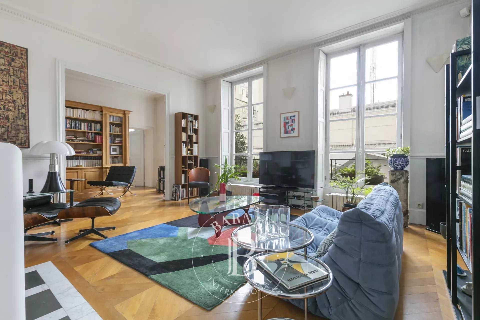 Paris  - Apartment 5 Bedrooms