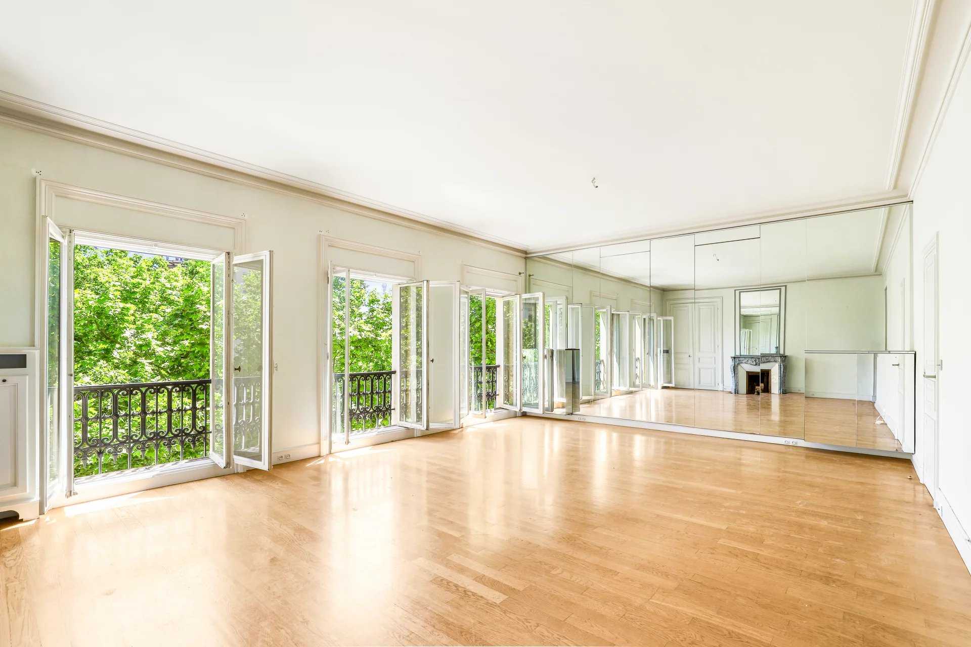 Appartement Paris 75008  -  ref 85939435 (picture 2)