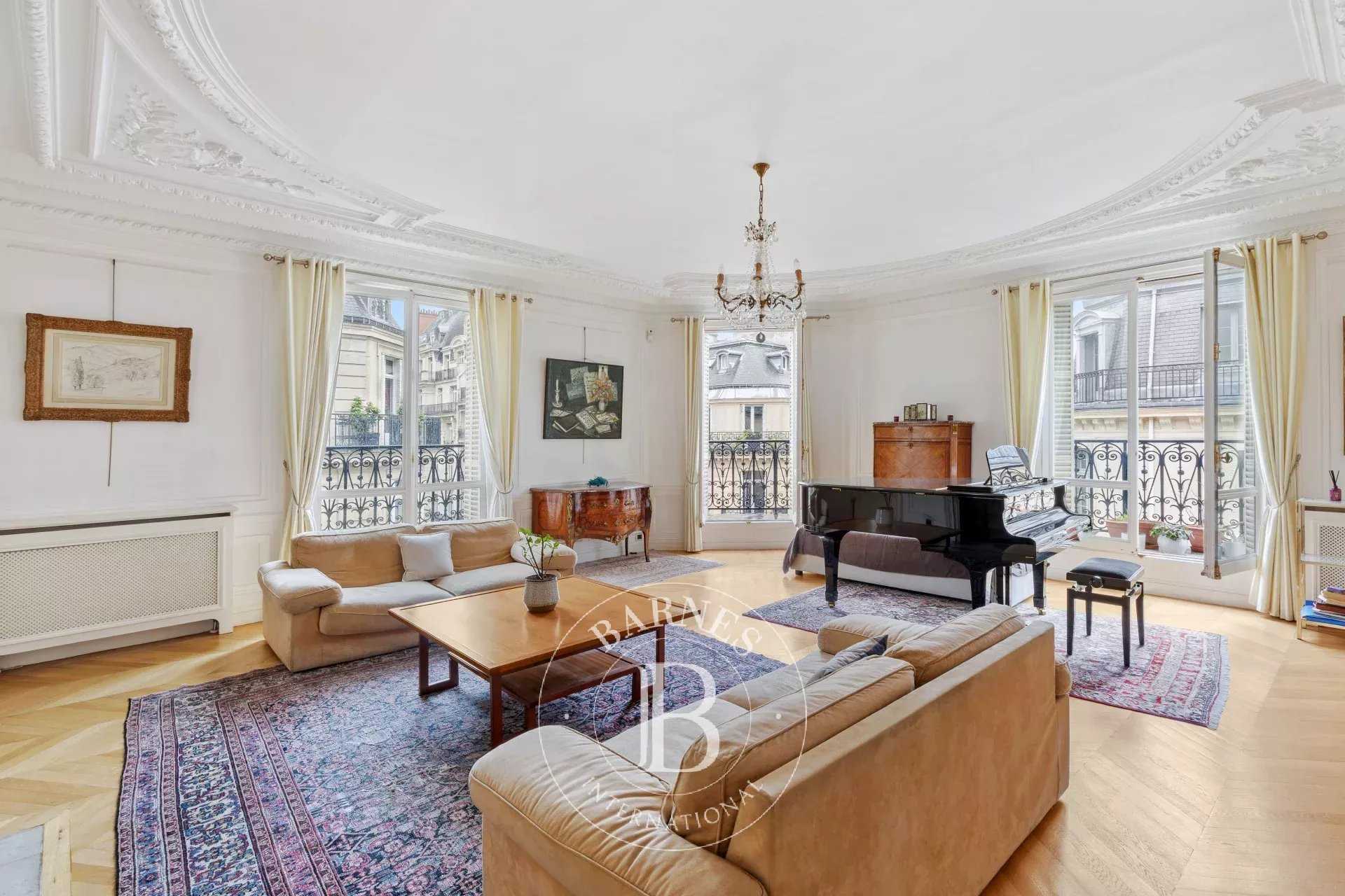 Piso Paris 75008  -  ref 87010876 (picture 1)