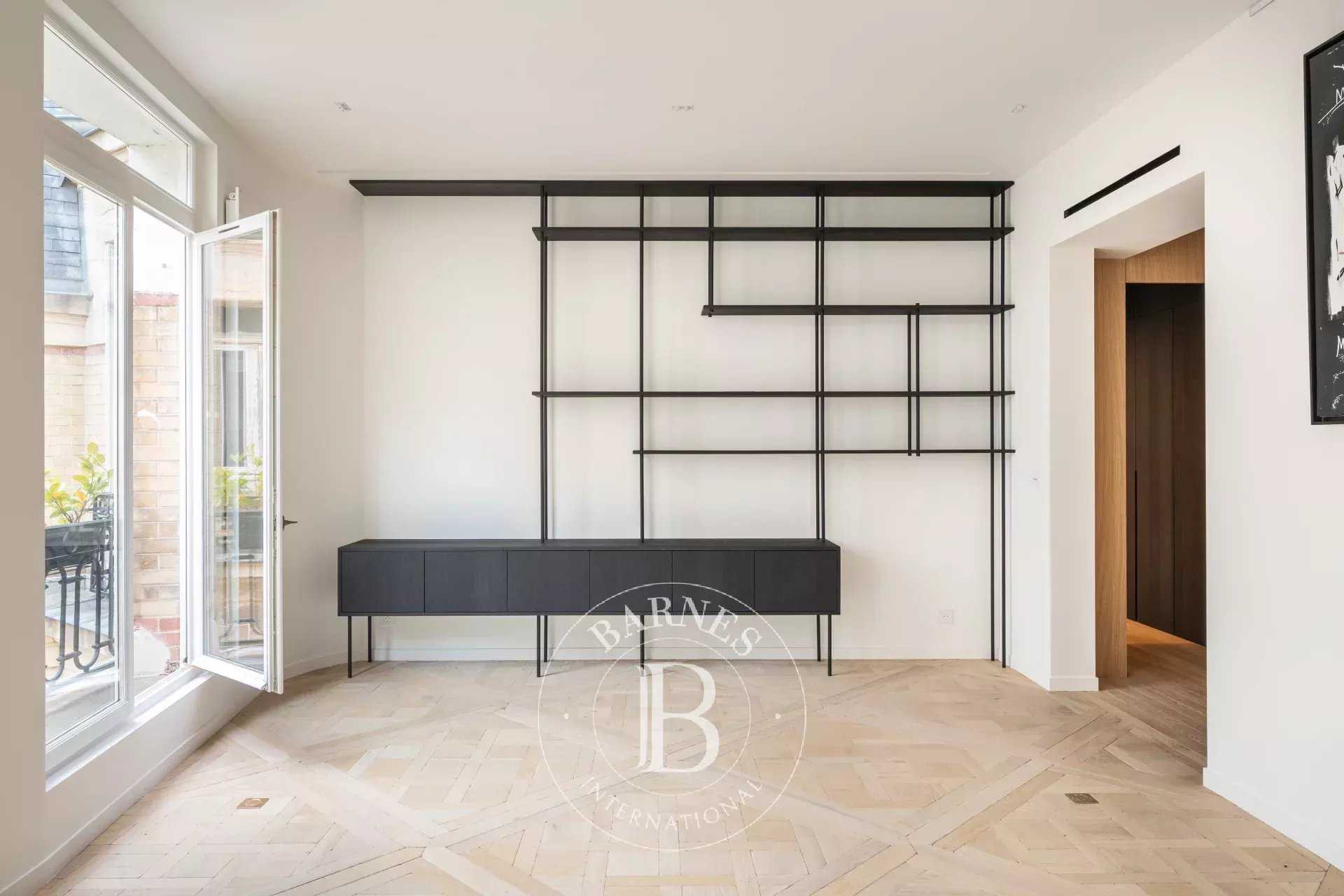 Apartment Paris 75008  -  ref 86485236 (picture 2)