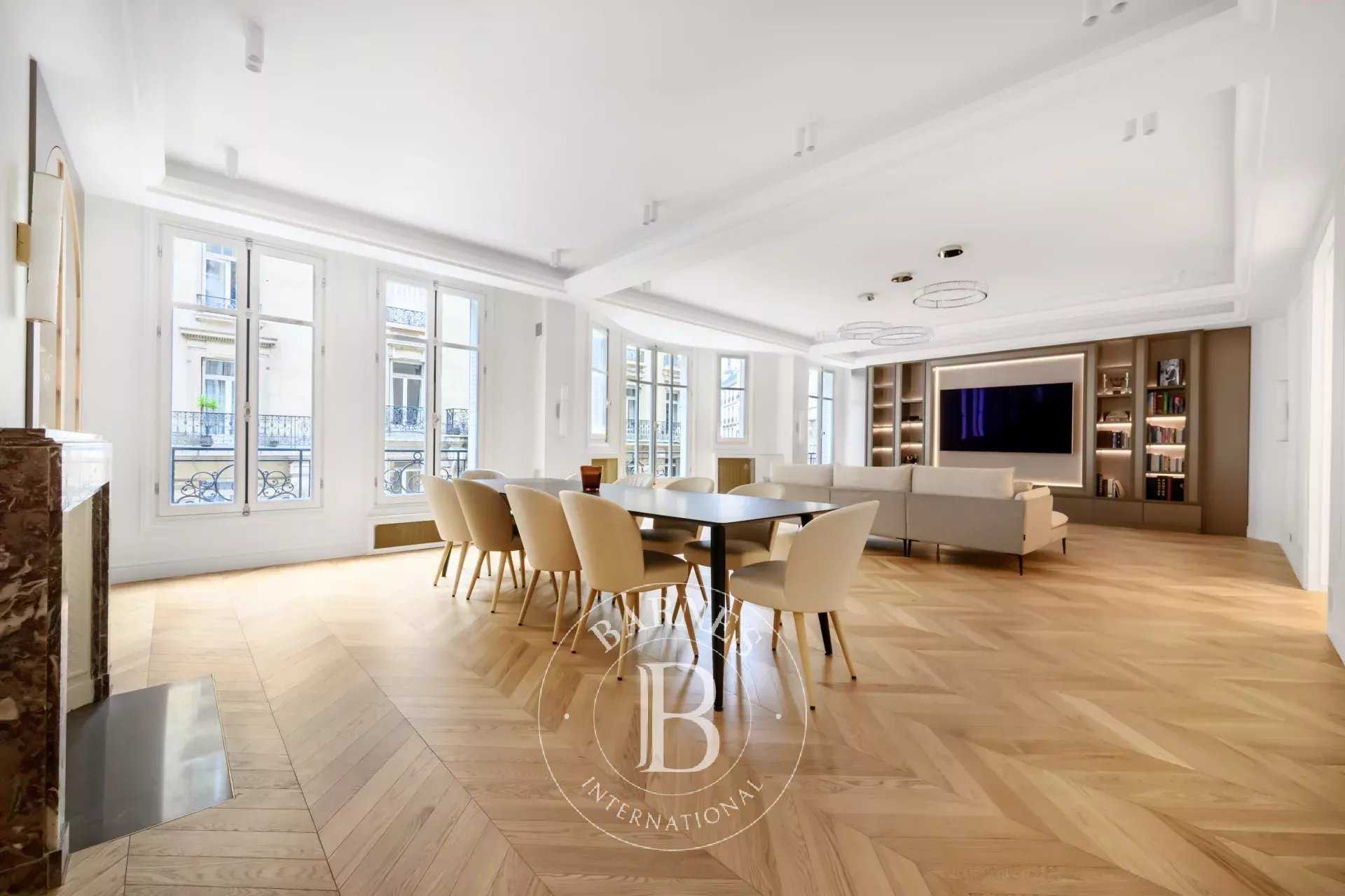 Apartment Paris 75008  -  ref 86206609 (picture 1)