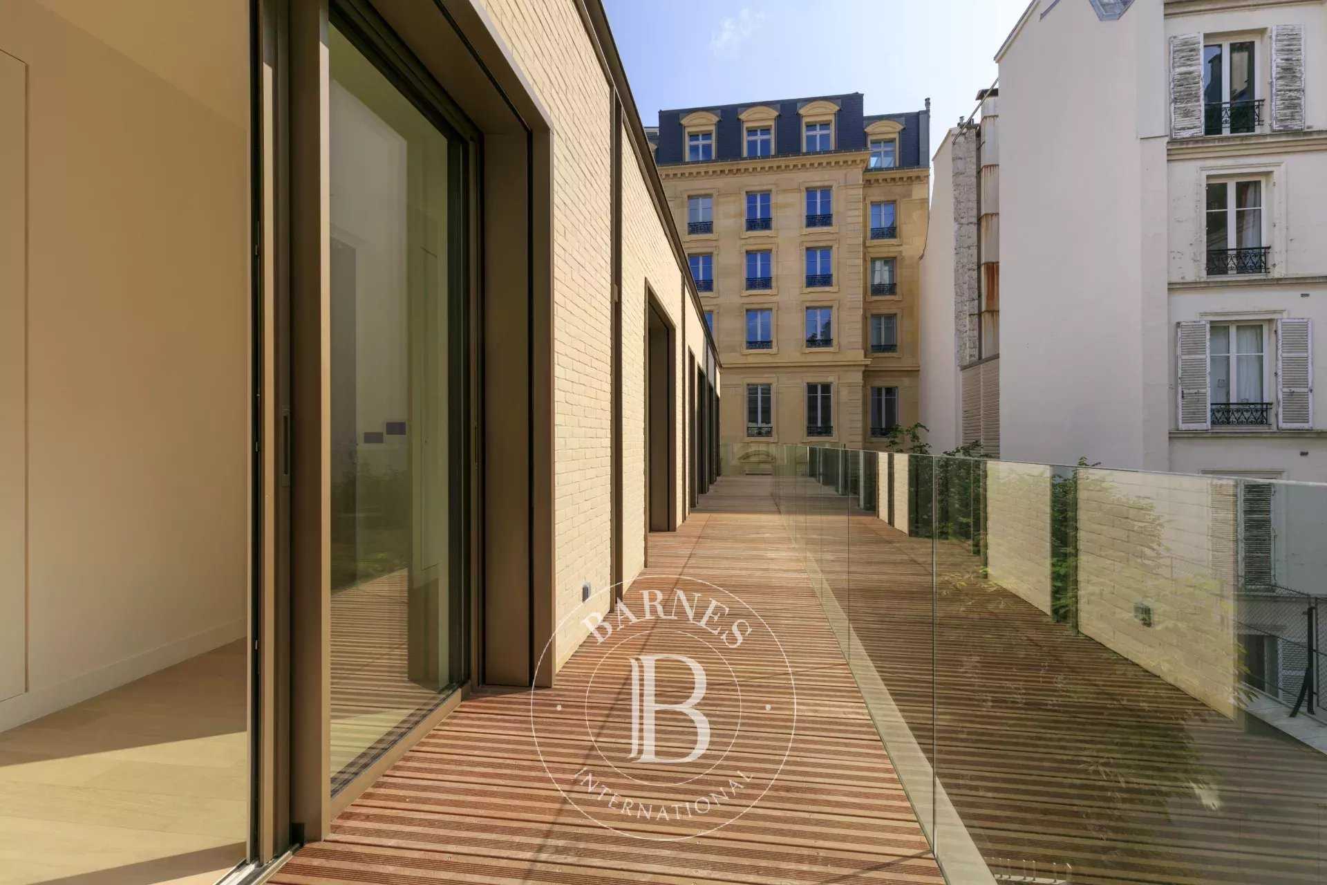Appartement Paris 75008  -  ref 85906103 (picture 2)