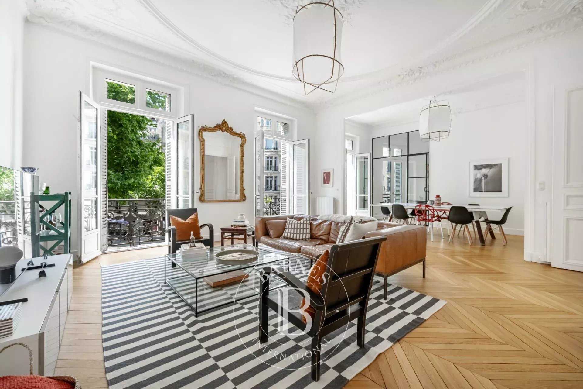 Apartment Paris 75008  -  ref 86006653 (picture 1)