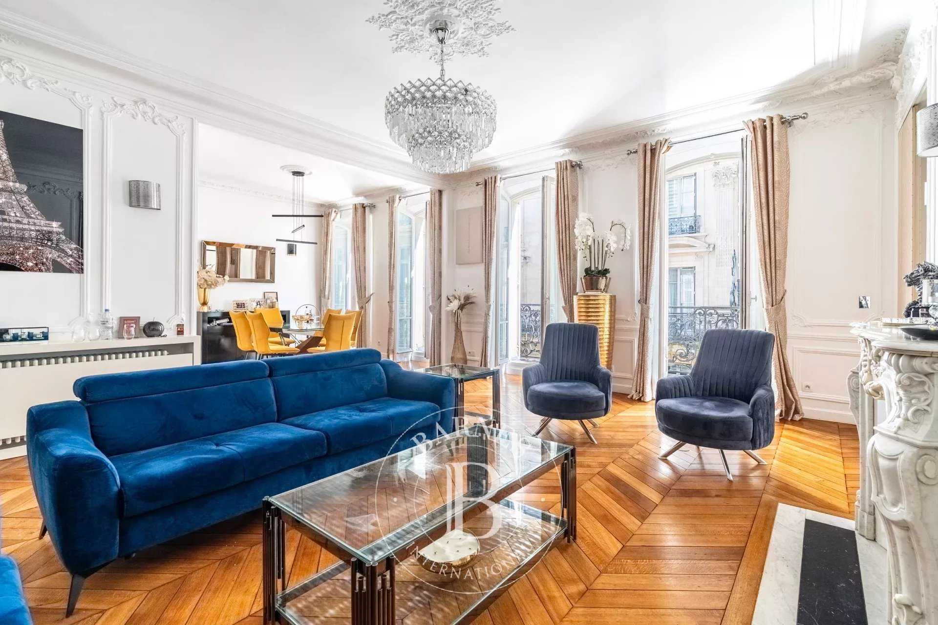 Appartement Paris 75008  -  ref 85778139 (picture 1)