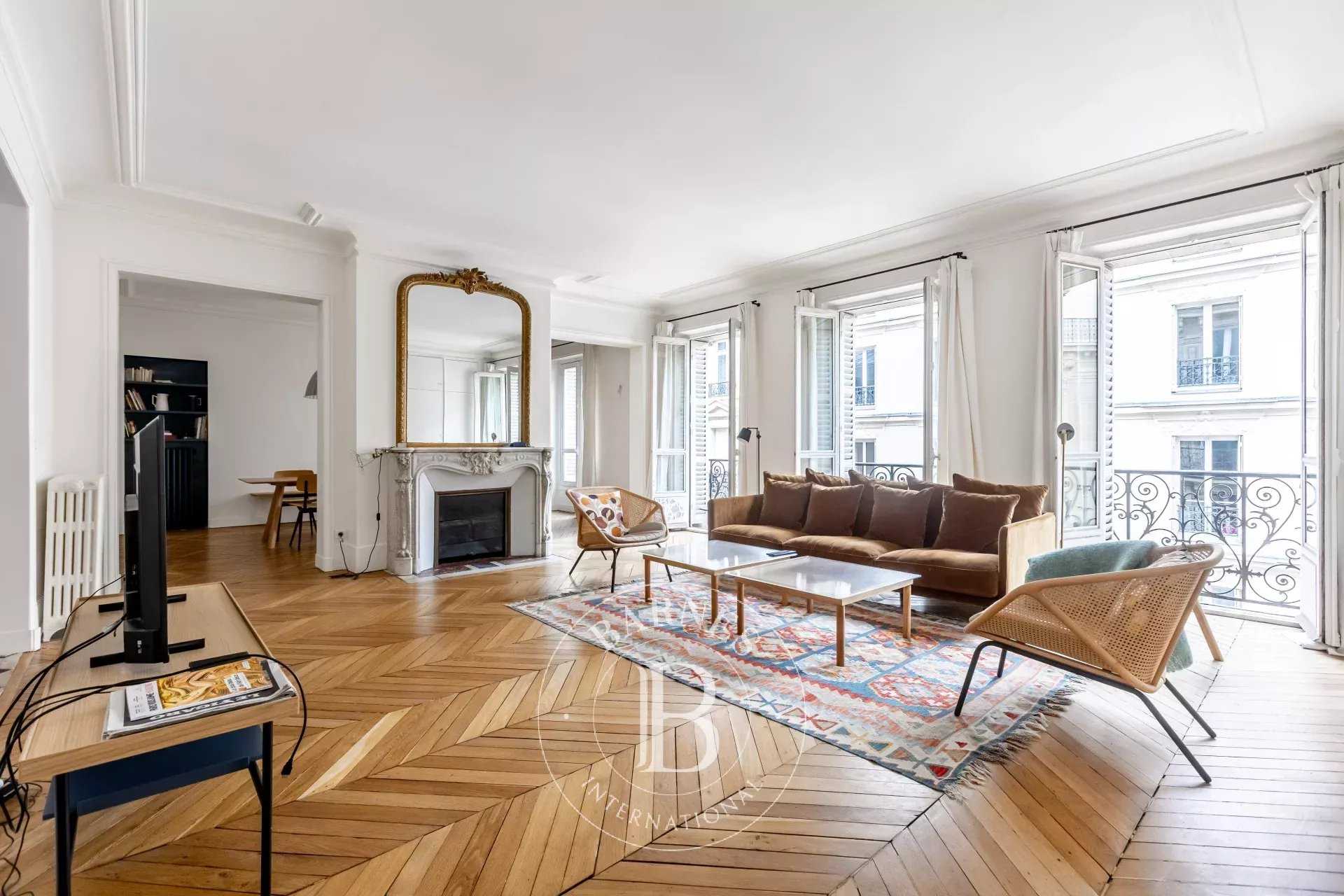 Appartement Paris 75008  -  ref 87020761 (picture 1)