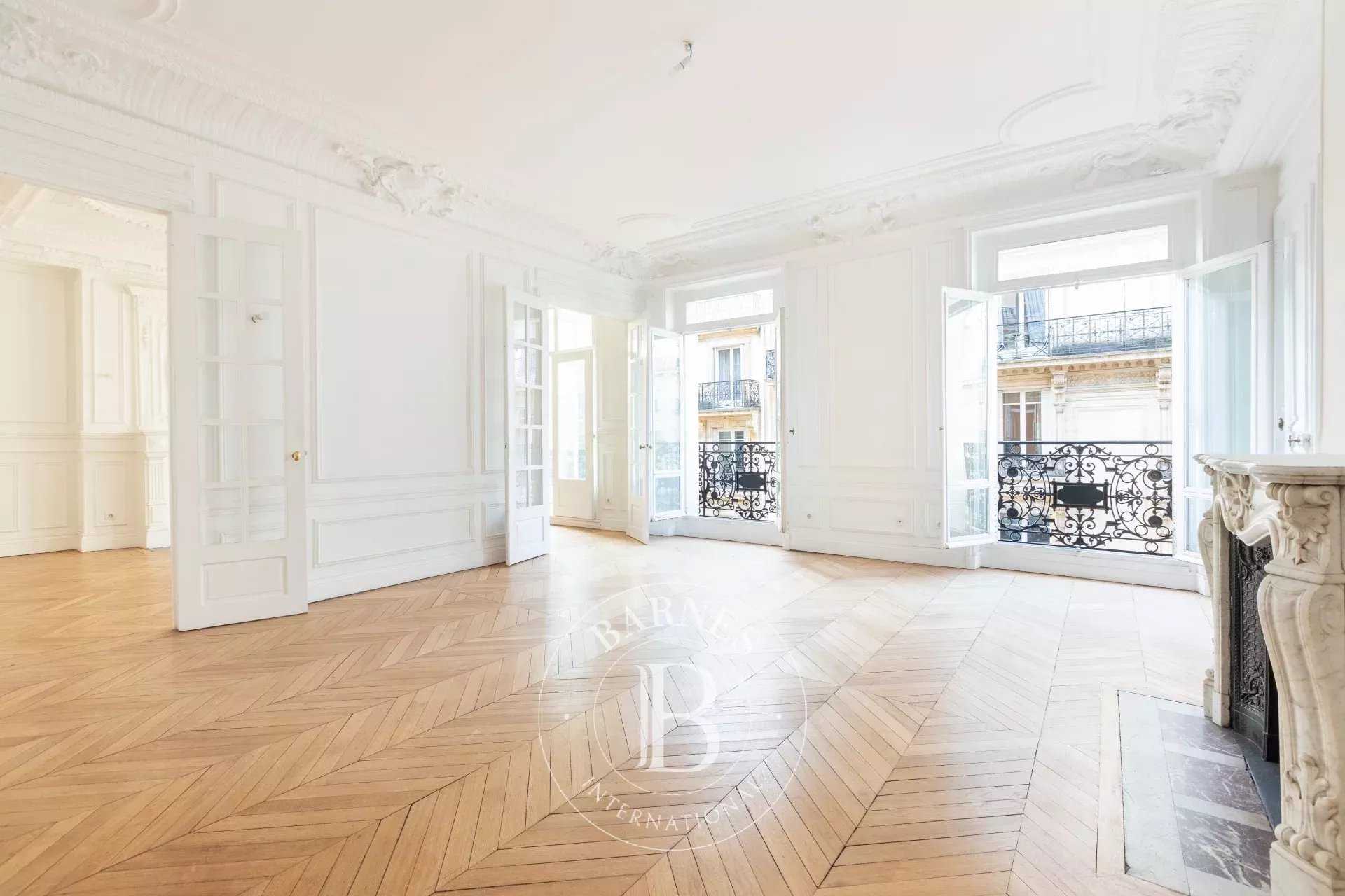Piso Paris 75008  -  ref 86489267 (picture 1)