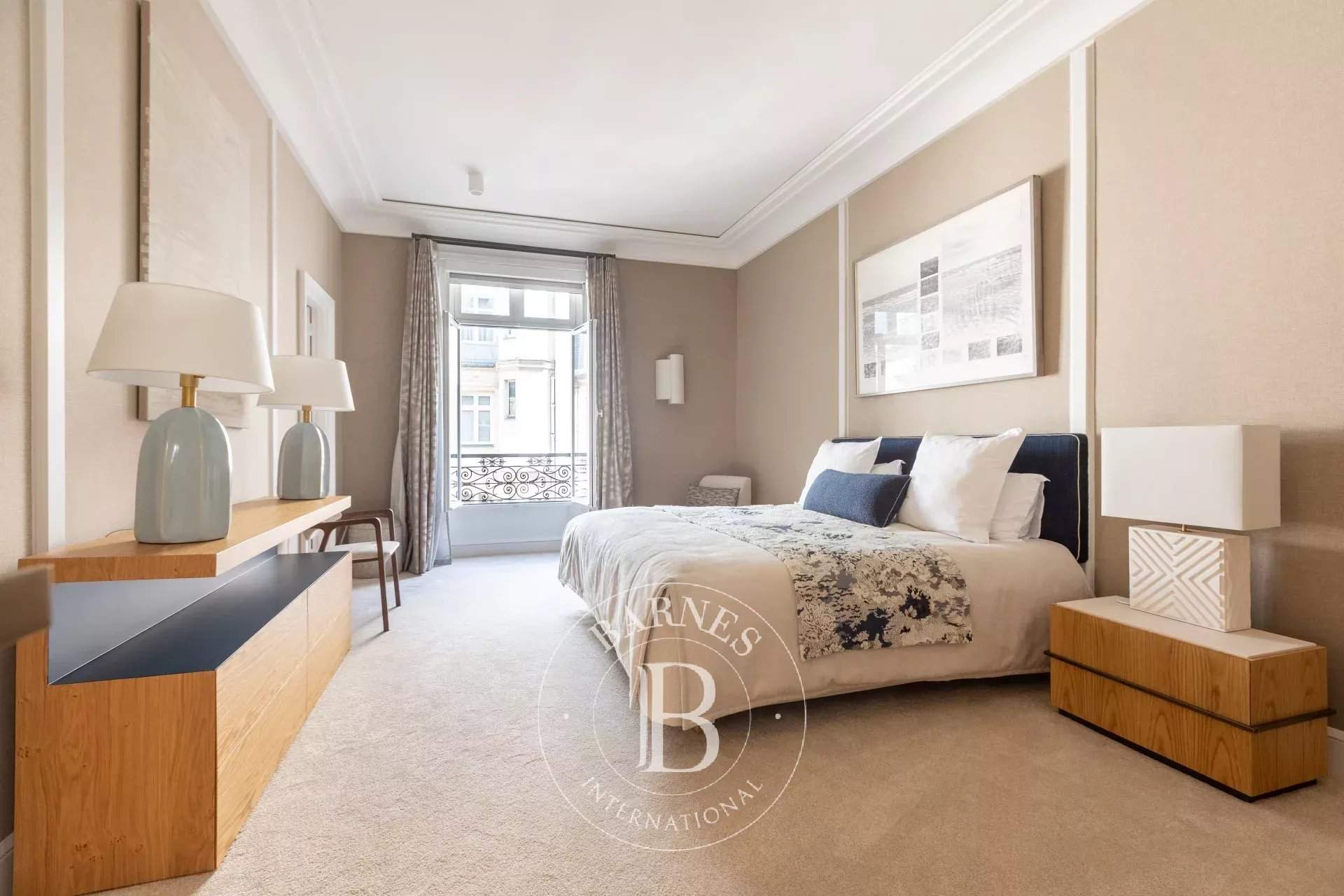 Paris  - Appartement 8 Pi&egrave;ces 5 Chambres - picture 11