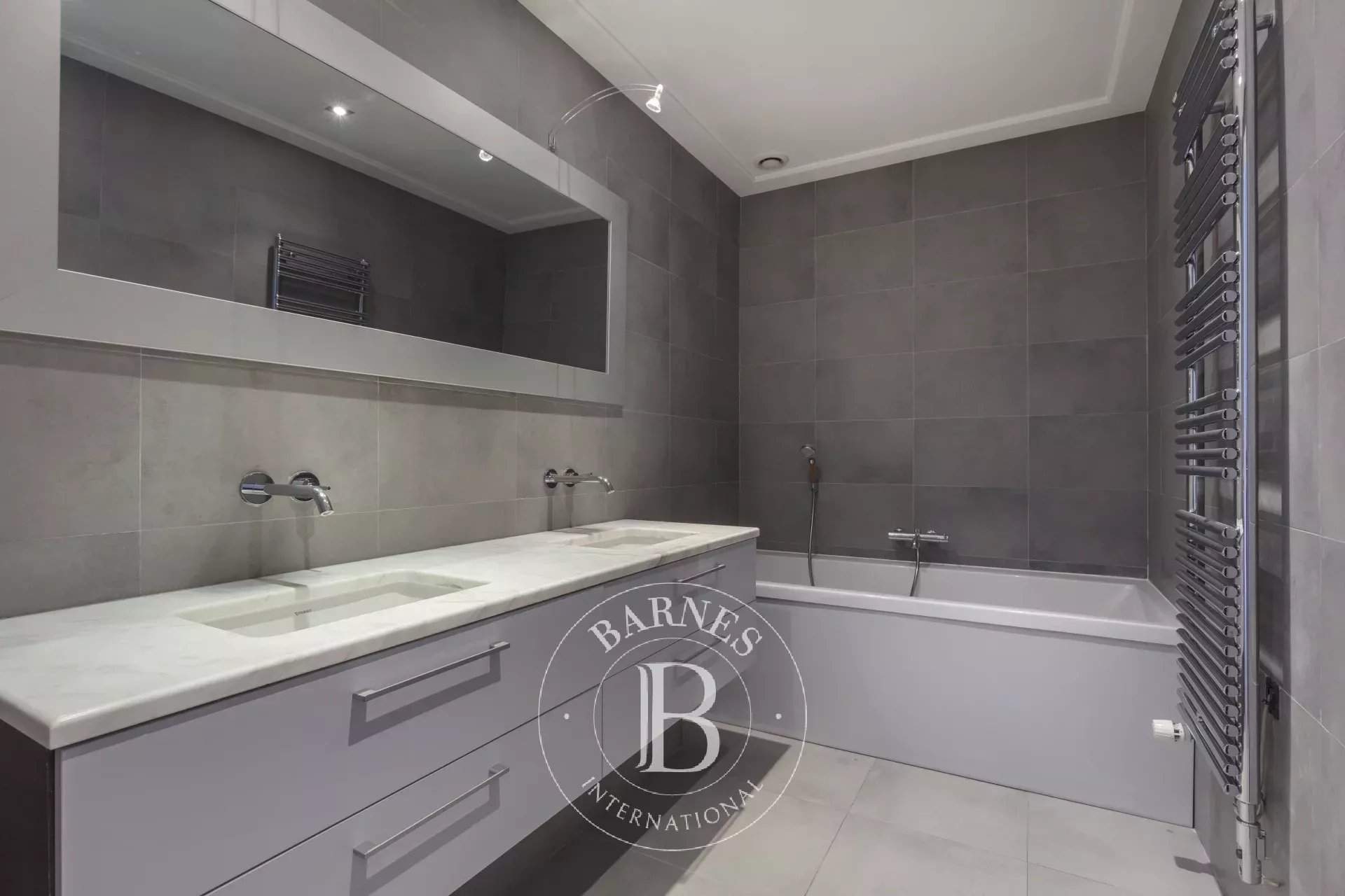 Paris  - Apartment 3 Bedrooms - picture 20