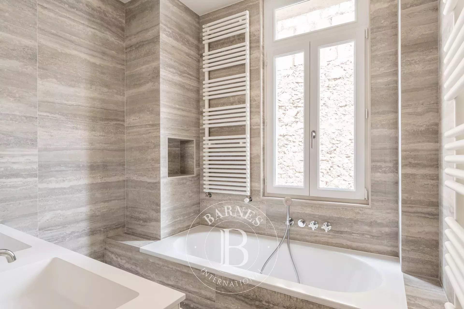 Paris  - Apartment 3 Bedrooms - picture 9