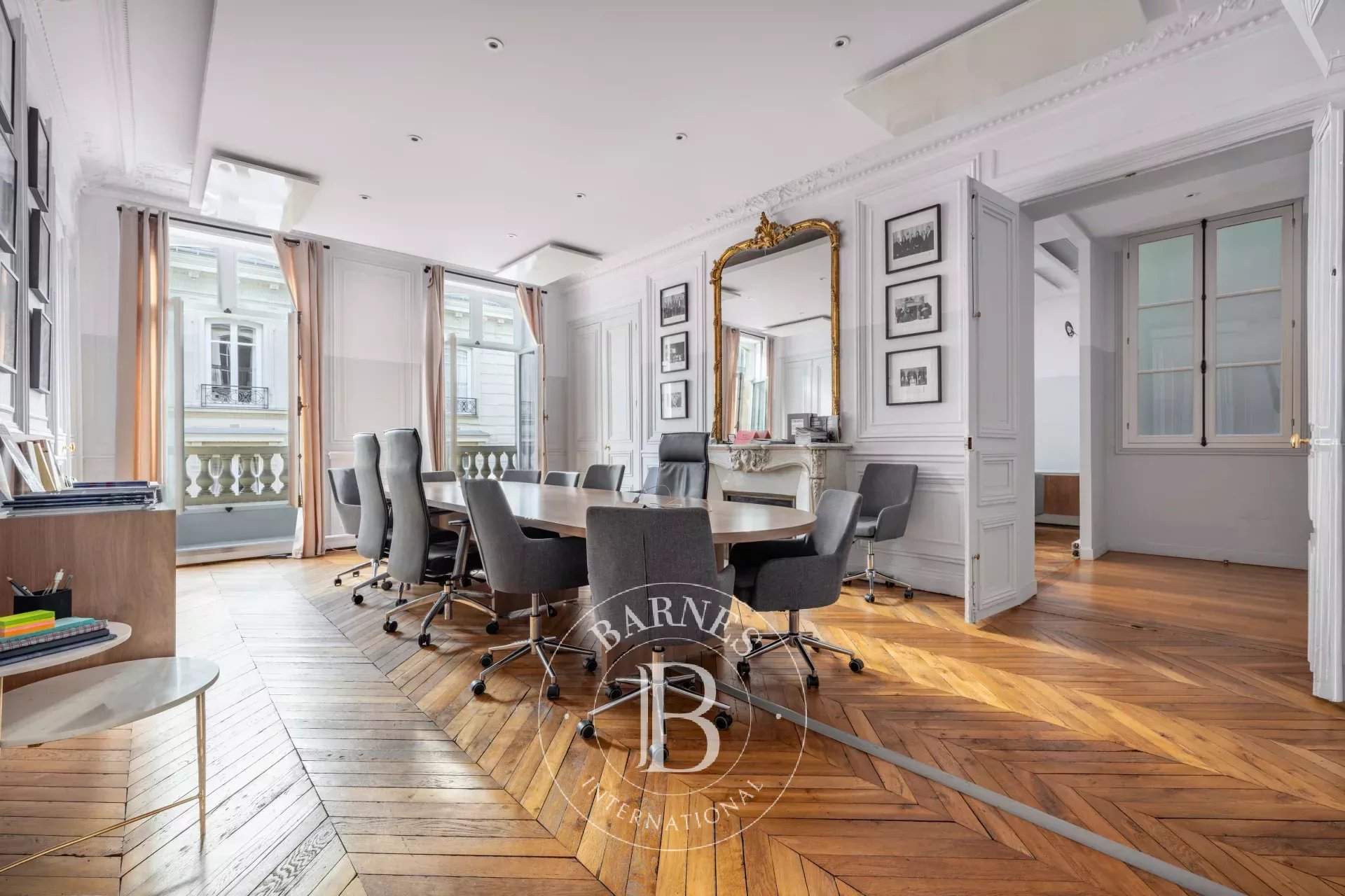 Paris  - Appartement 7 Pi&egrave;ces 4 Chambres - picture 2