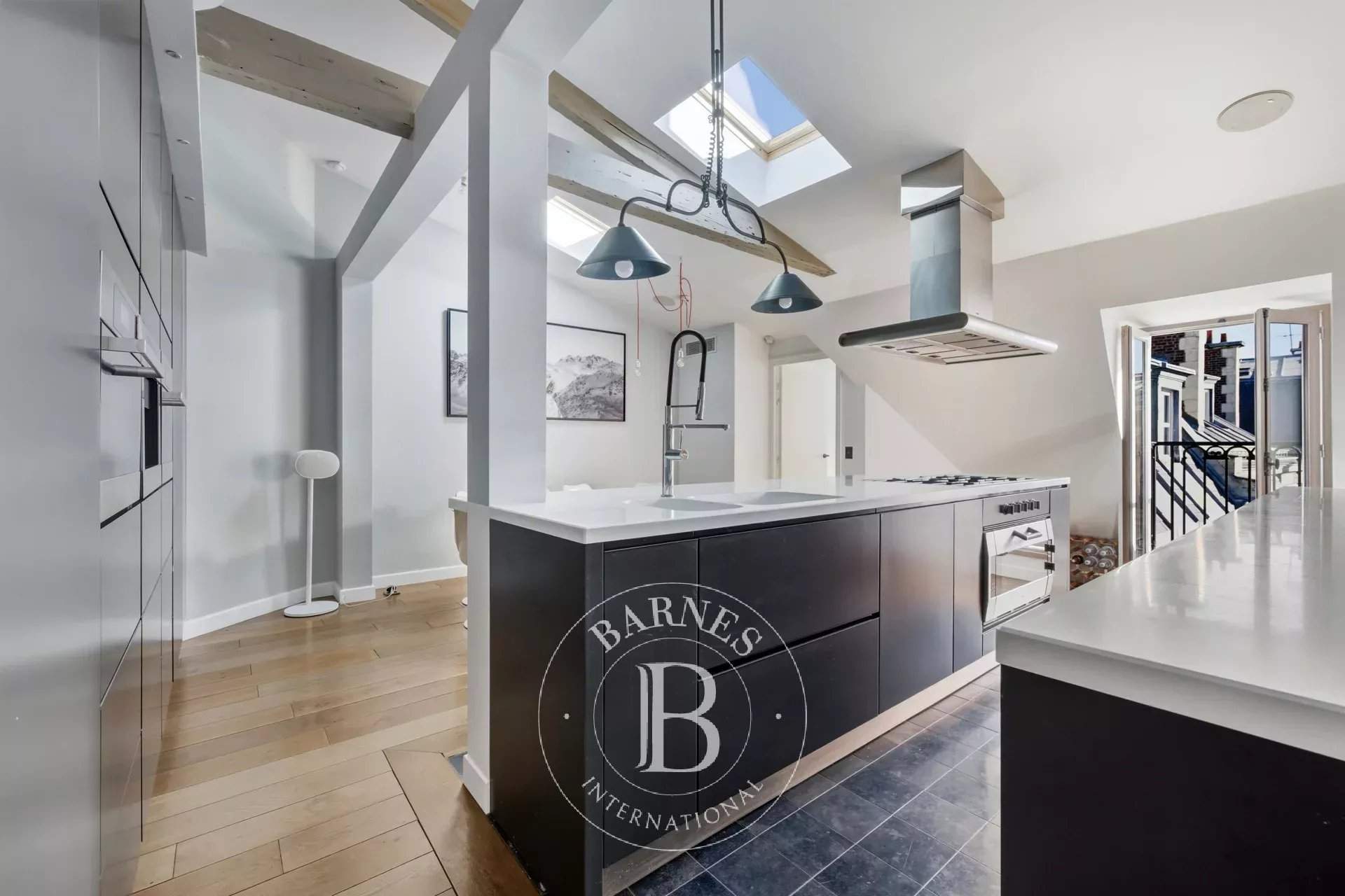 Paris  - Appartement 6 Pi&egrave;ces 3 Chambres - picture 11