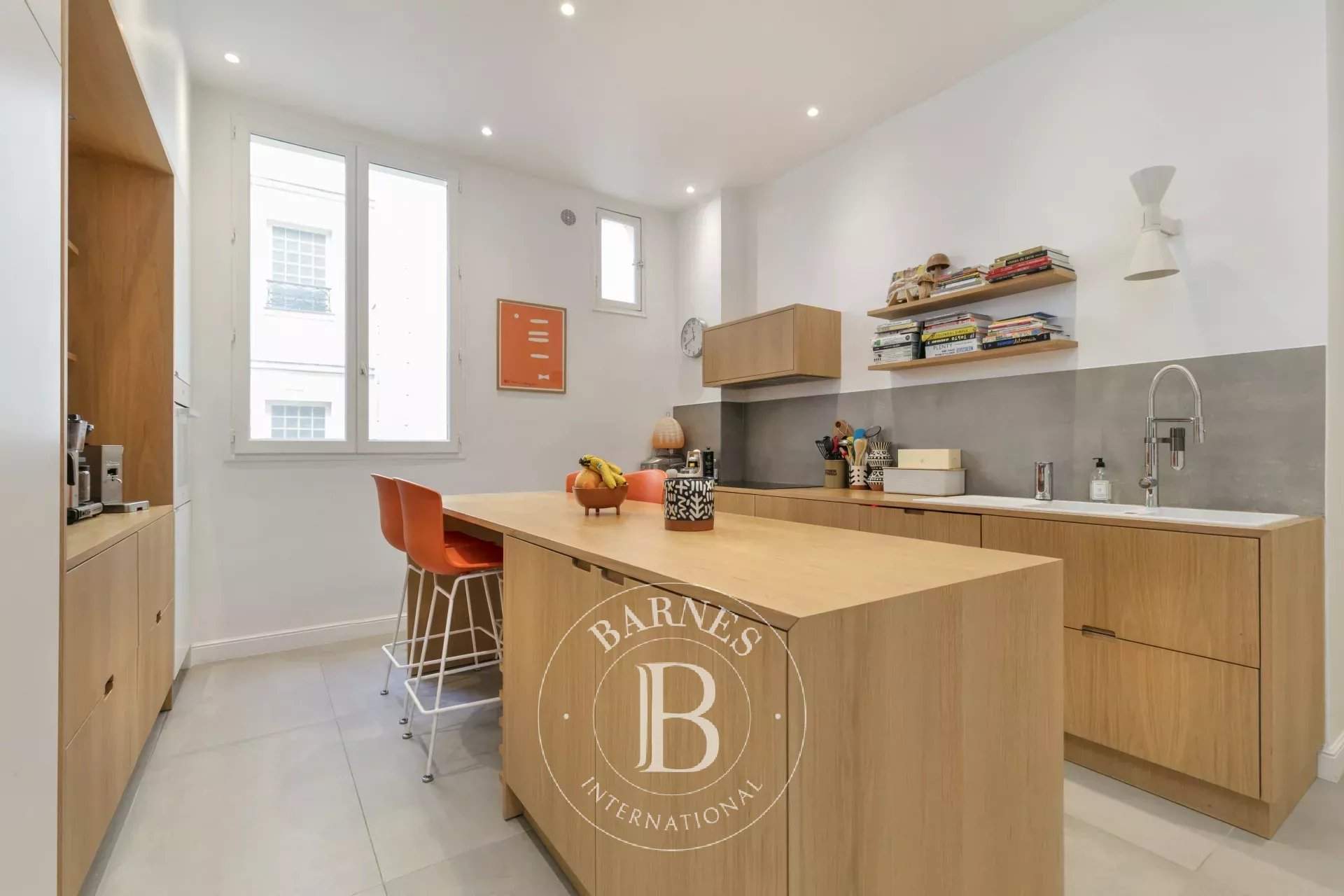 Paris  - Appartement 5 Pi&egrave;ces 3 Chambres - picture 6