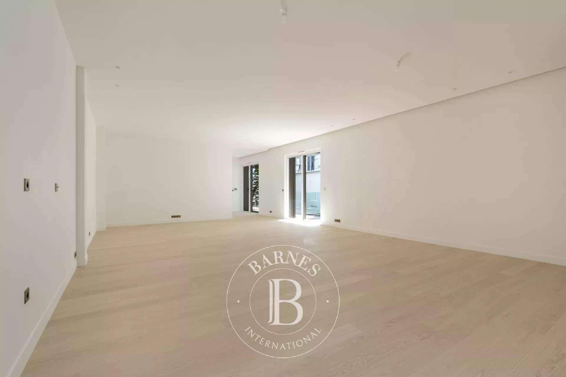 Paris  - Apartment 2 Bedrooms - picture 6